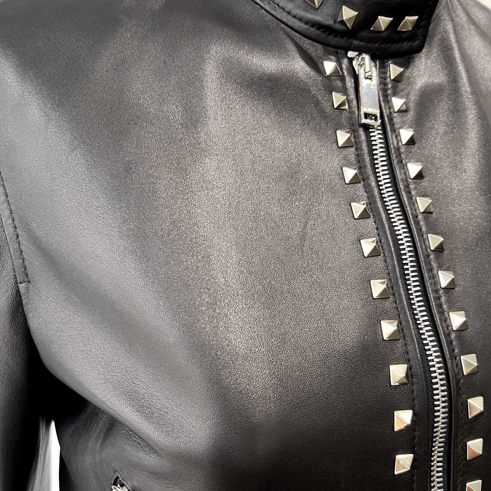 Valentino $6490 Valentino Black Leather Rockstud Embellished Jacket Size M / US 6-8 / IT 42-44 - 13 Thumbnail