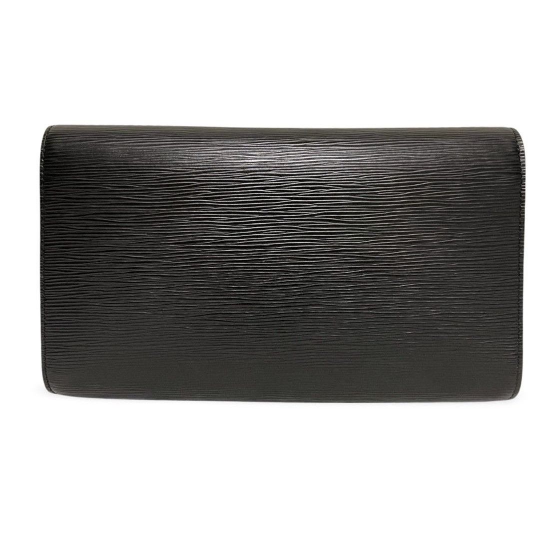 Louis Vuitton Vintage Louis Vuitton rare epi black clutch purse, bag Size ONE SIZE - 2 Thumbnail