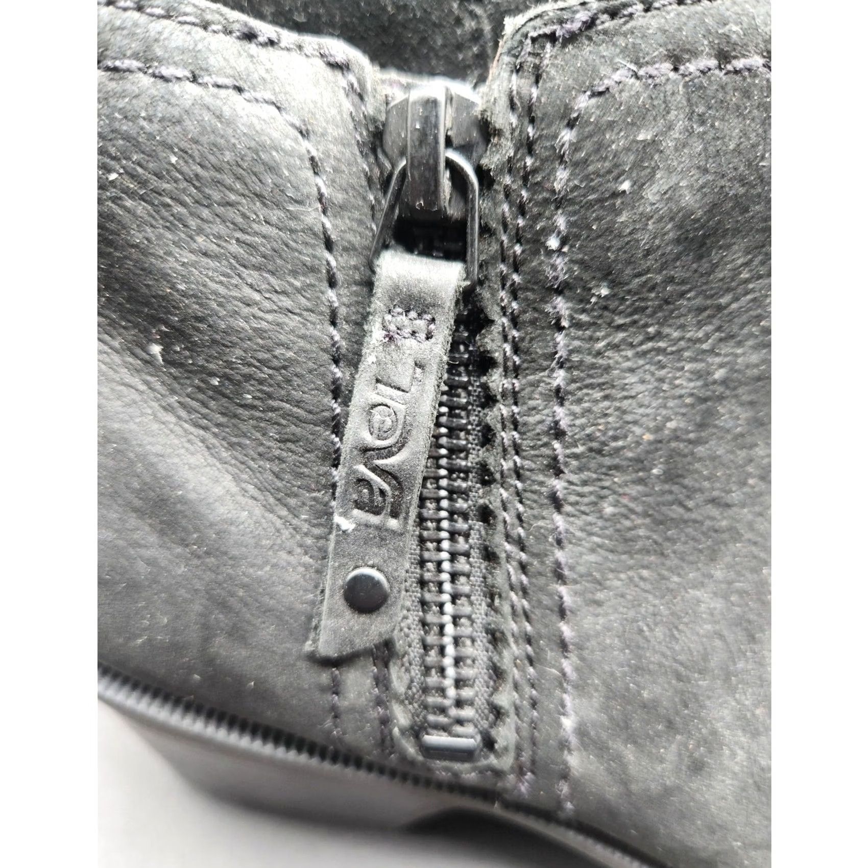 Teva Teva Womens Leather Ankle Bootie Black Size US 8 Zip Block Heel Casual Everyday Boots 8.0/US 8 Size US 9 / IT 39 - 3 Thumbnail