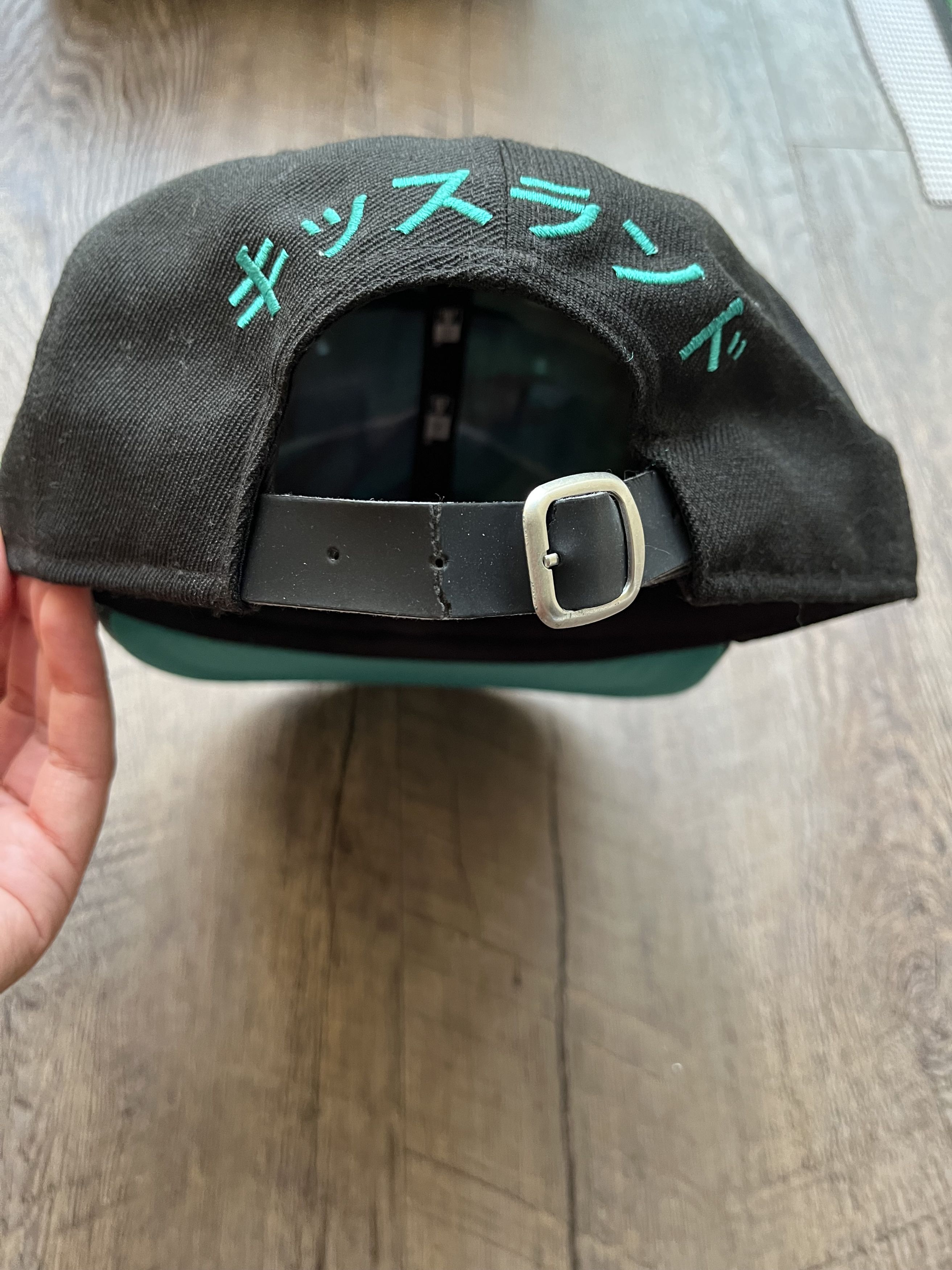 The Weeknd New Era Xo The Weeknd Kissland hat Size ONE SIZE - 4 Thumbnail