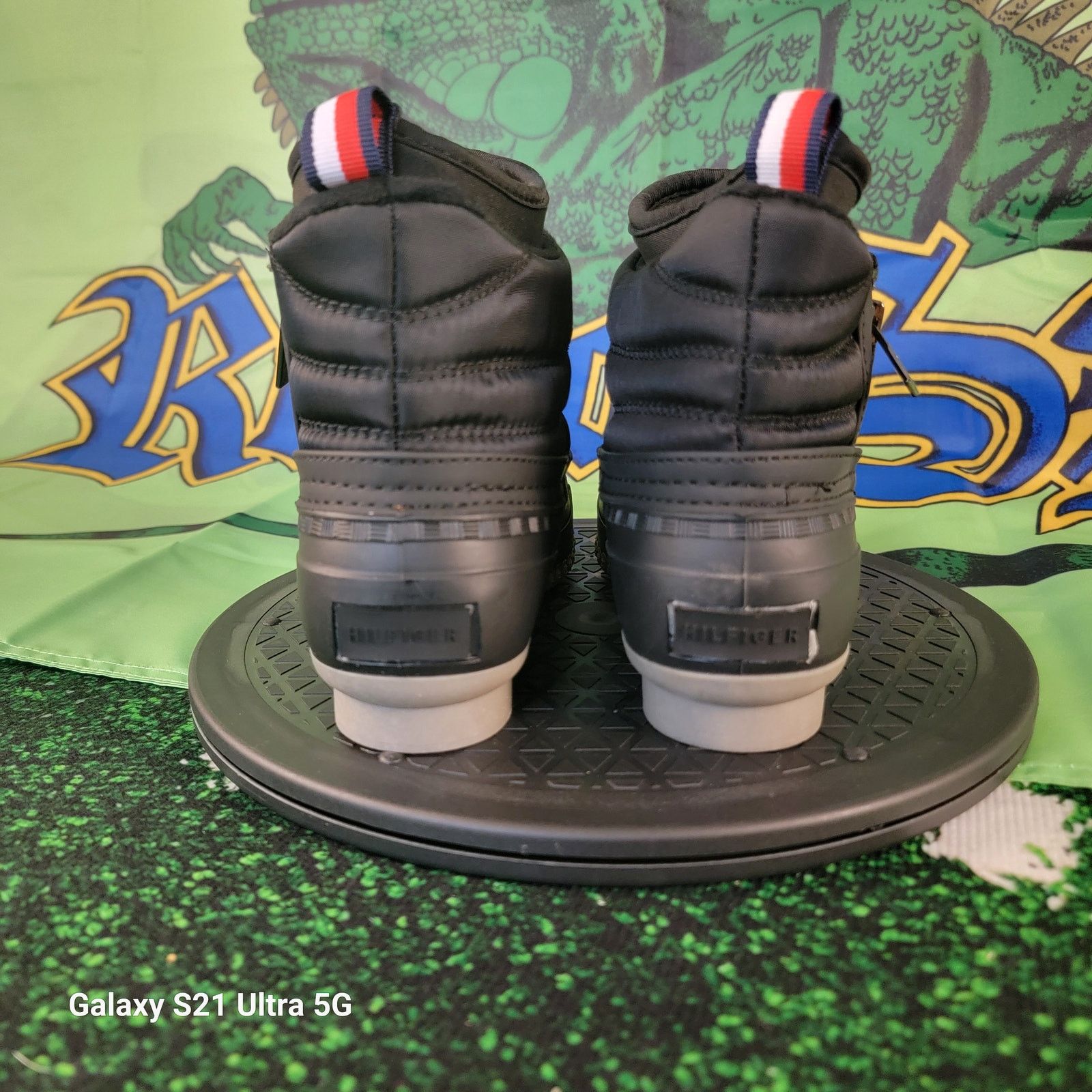 Tommy Hilfiger Tommy Hilfiger Womens Roana Black Winter & Snow Boots 7 Med Size US 7 / IT 37 - 5 Thumbnail