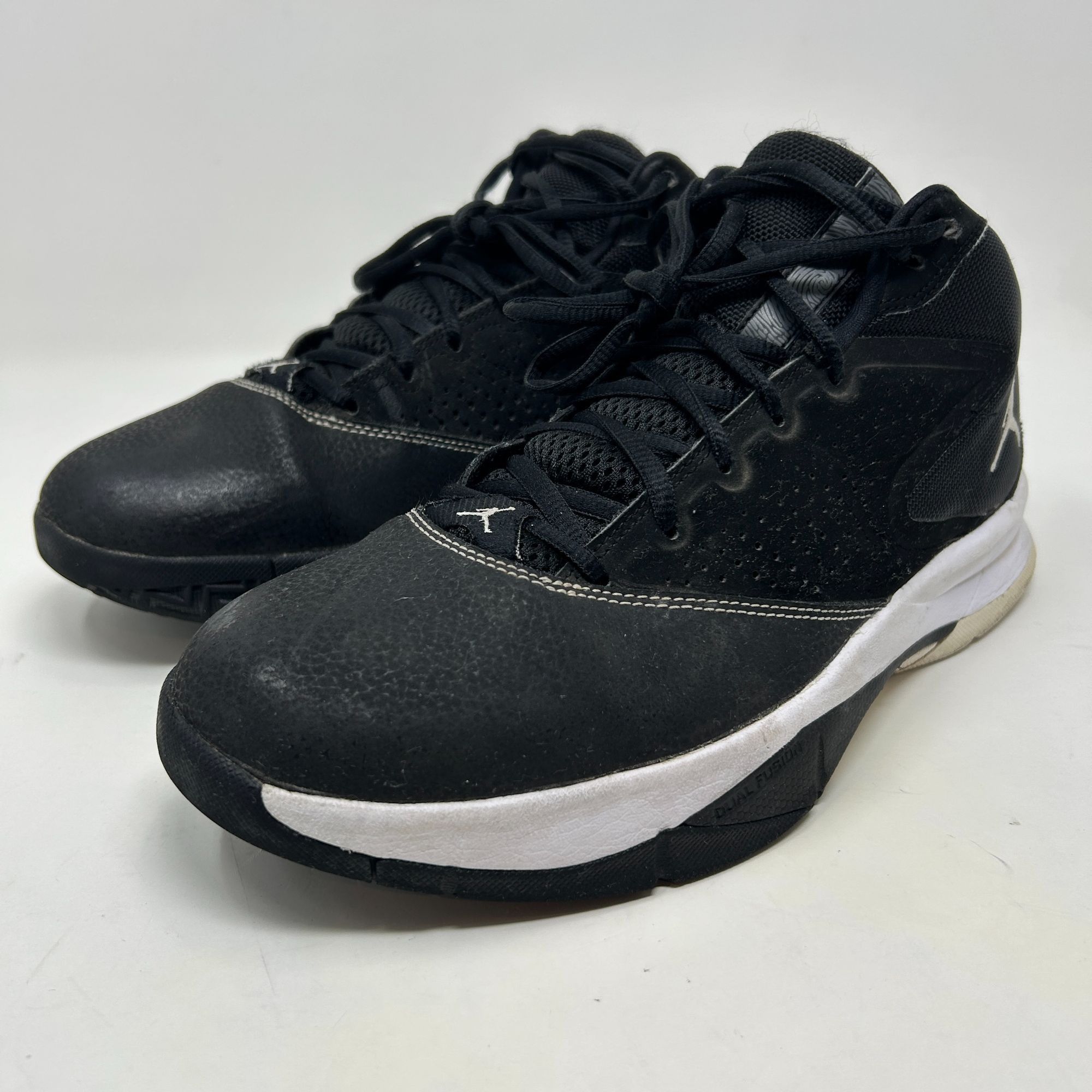 Nike Nike Air Jordan Court Vision 99 Black/White Sz 10.5 616777 Size US 10.5 / EU 43-44 - 7 Thumbnail
