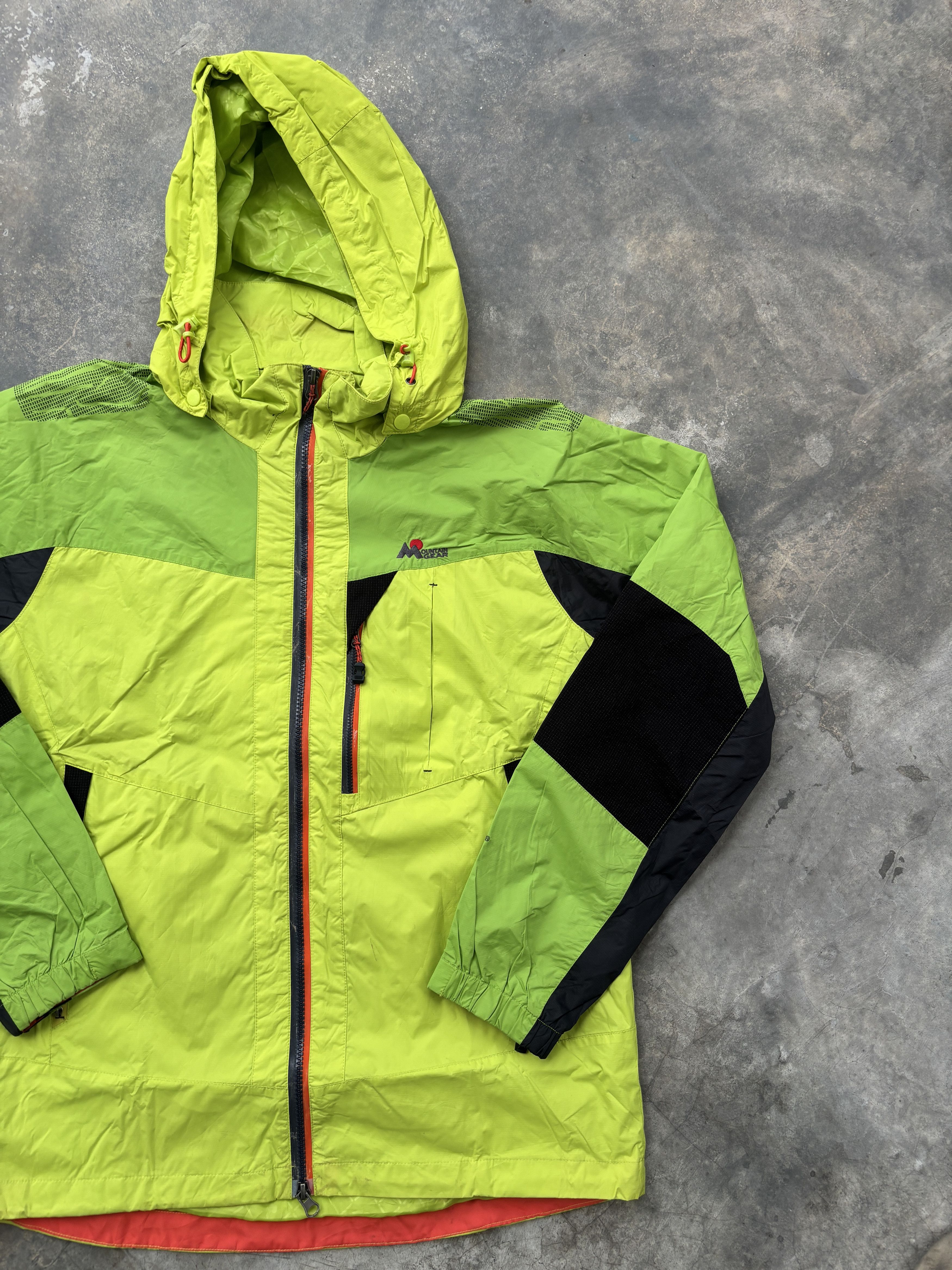Other Mountain Gear Green Hiking Jacket Size US M / EU 48-50 / 2 - 3 Thumbnail