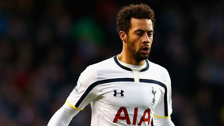 Under Armour TOTTENHAM UNDER ARMOUR 2014/2015 FOOTBALL JERSEY #19 DEMBELE Size US L / EU 52-54 / 3 - 15 Thumbnail