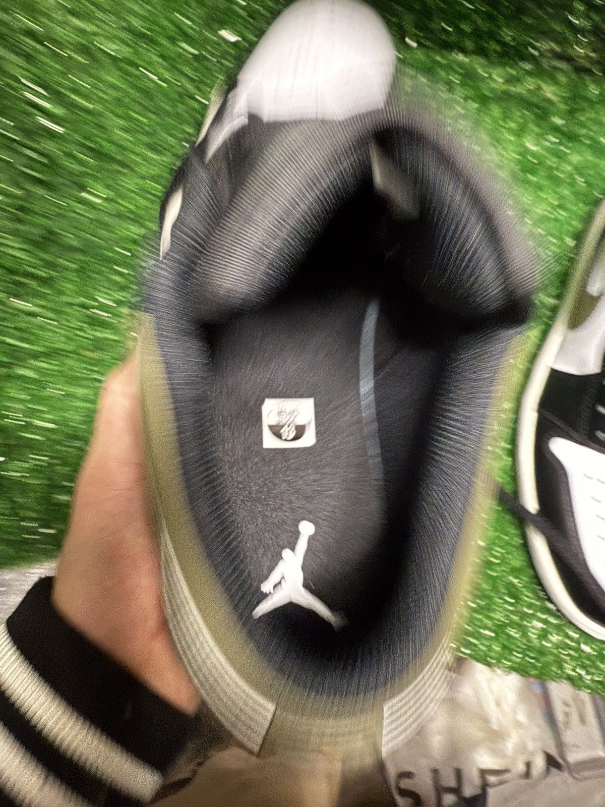 Nike Jordan 1 Low Black Toe Medium Olive size 13. Size US 13 / EU 46 - 8 Thumbnail
