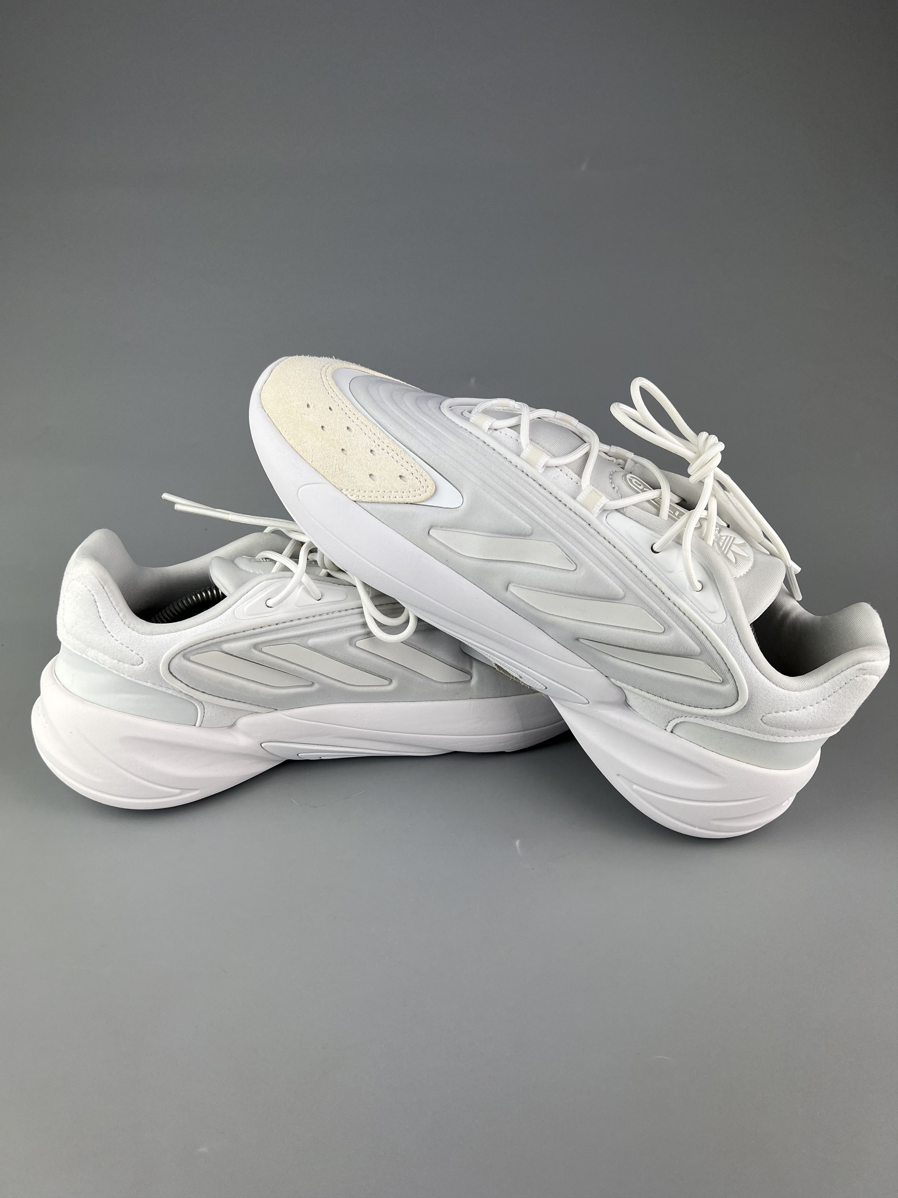 Adidas Adidas Ozelia Men's Sneakers Size US10 Size US 10 / EU 43 - 5 Thumbnail