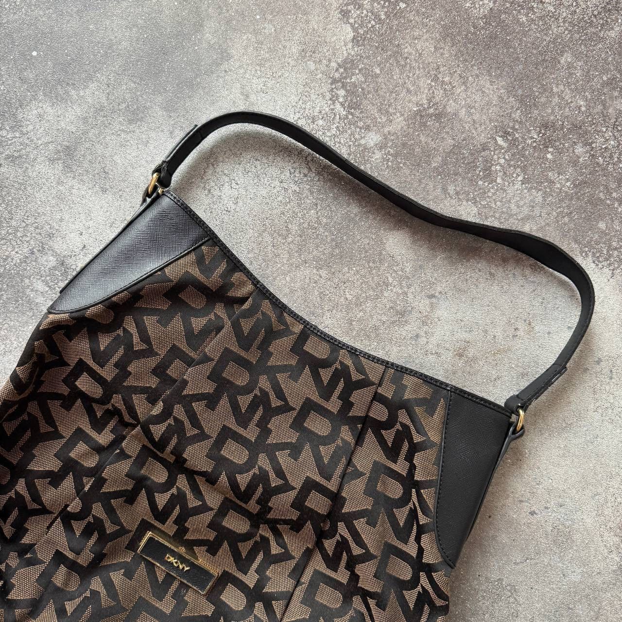 DKNY DKNY by Donna Karan Iconic Vintage 2000’s Shoulder Bag Y2K Size ONE SIZE - 5 Thumbnail