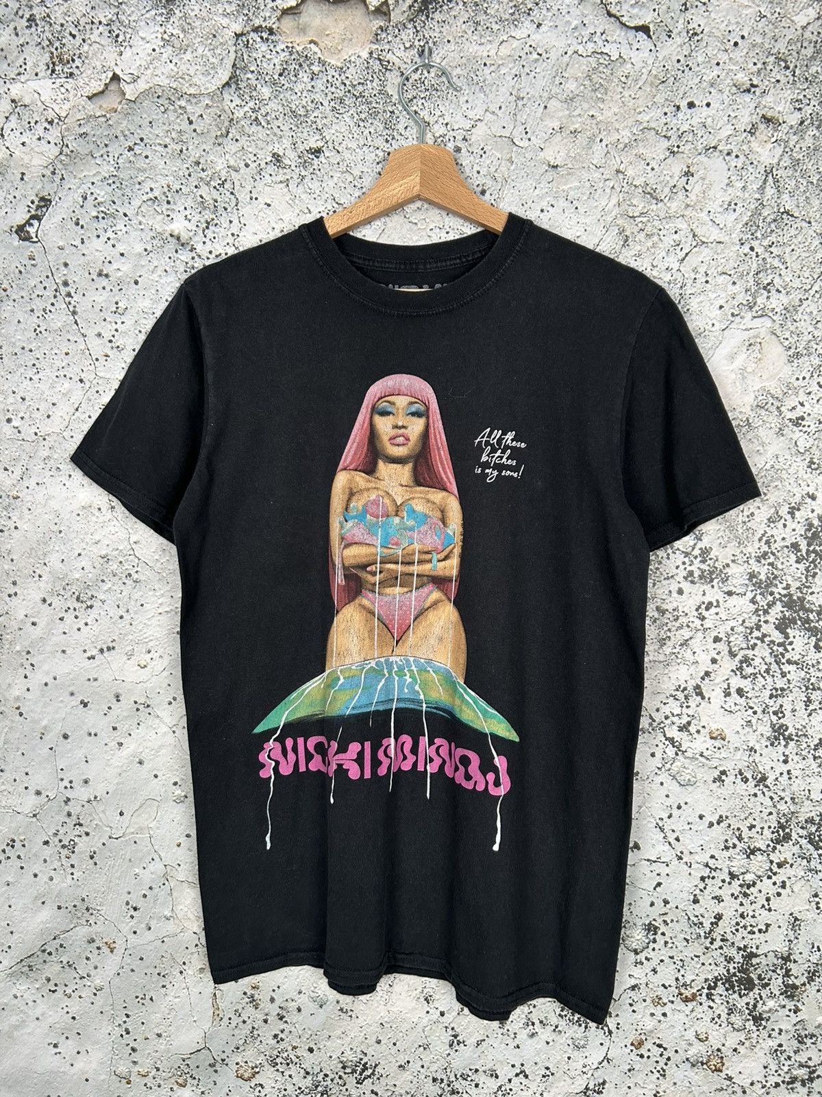 Band Tees Nicki Minaj 2019 World Tour Graphic Tee Streetwear Rap Skate Size US M / EU 48-50 / 2 - 1 Thumbnail