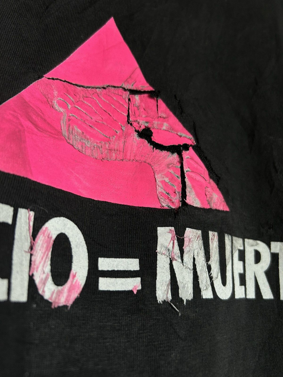 Vintage Vintage HIV/AIDS Silence=Death Art Protest T Shirt Kruger Size US L / EU 52-54 / 3 - 5 Thumbnail