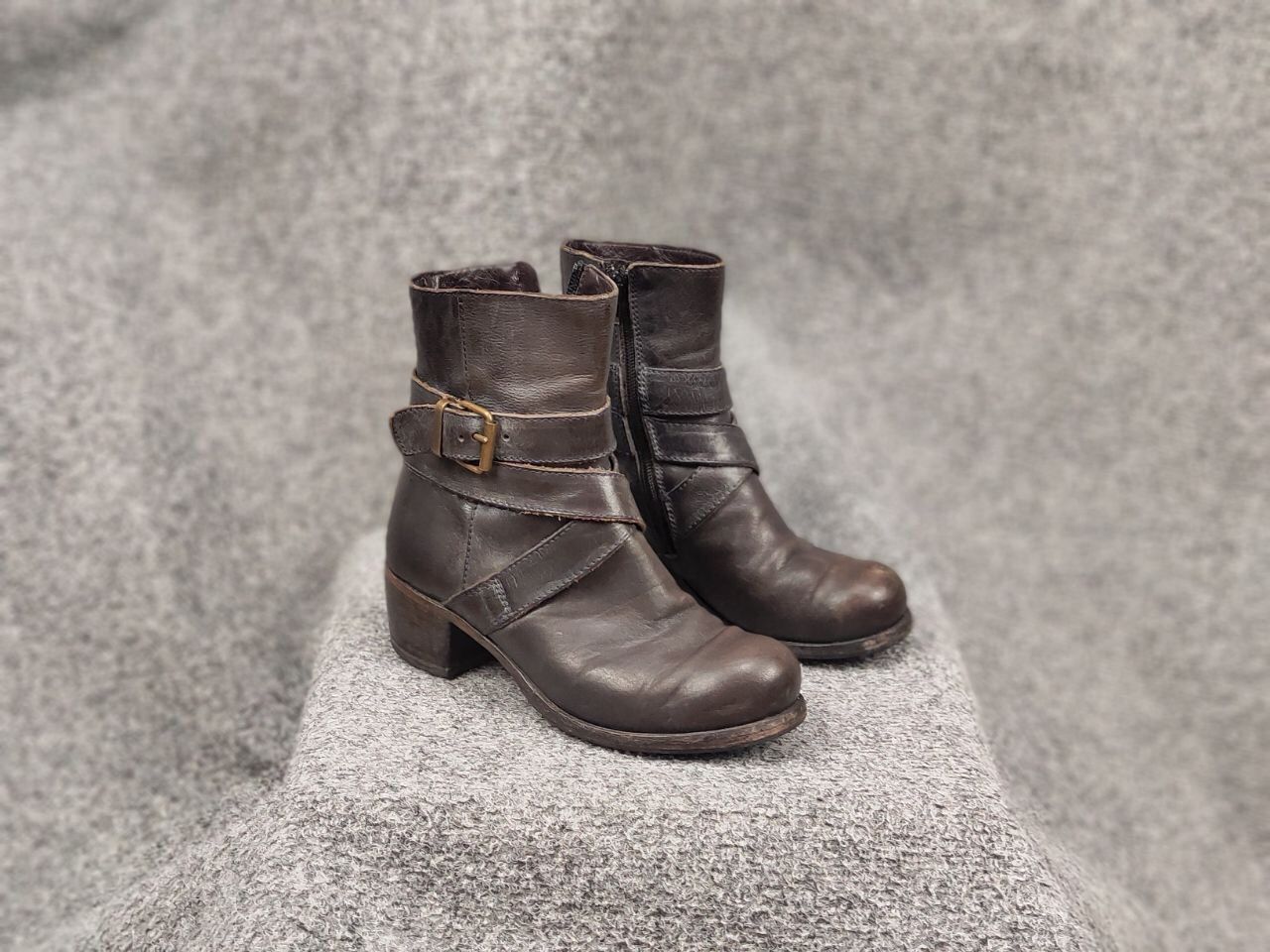 MoMA Moma Handmade Leather Shoes Buckle Wide Width Ankle Boots Size US 5 / IT 35 - 4 Thumbnail