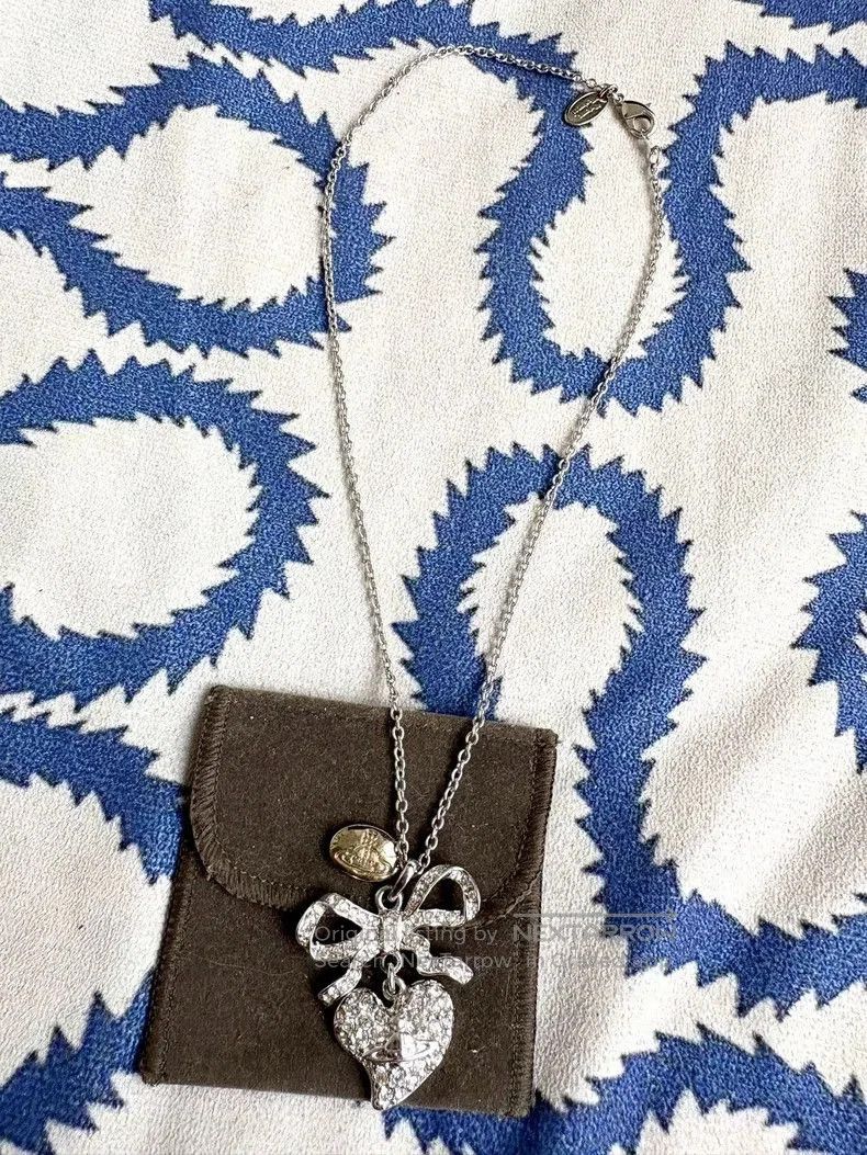 Vivienne Westwood Vivienne Westwood Crystal Bow Heart Necklace. Size ONE SIZE - 3 Thumbnail