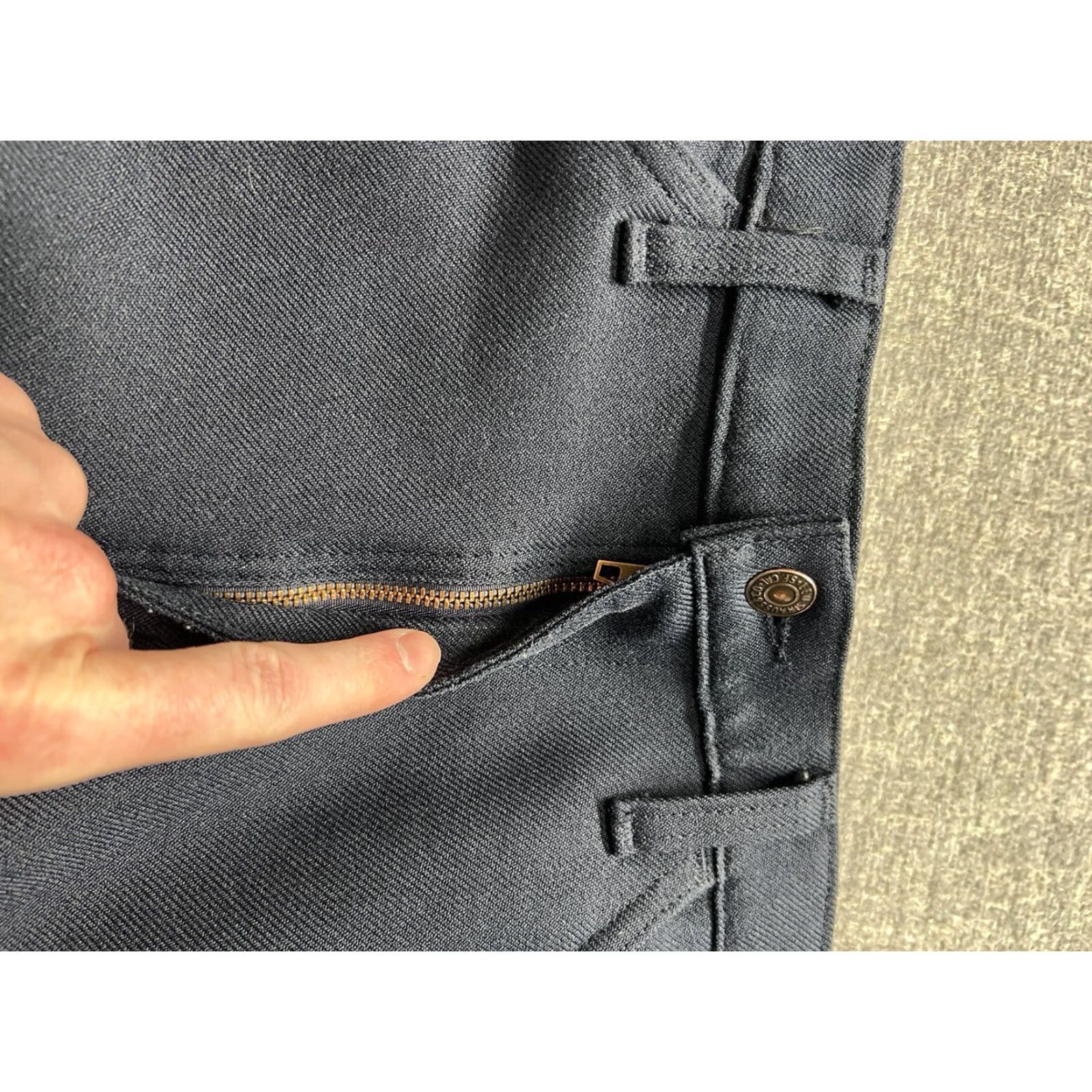 Levi's VINTAGE Levi's Action Slacks Navy Blue Polyester Pants USA 35x32 Mens Pants Straight Front 35 Regular Size NS Blue 1980s Size US 35 - 6 Thumbnail