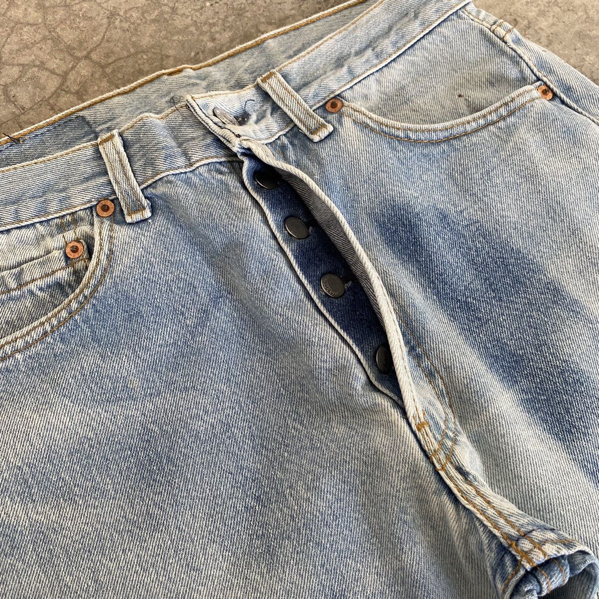Levi's Vintage Late 80’s Levis 501 Faded Blue Jeans Size US 29 - 11 Thumbnail
