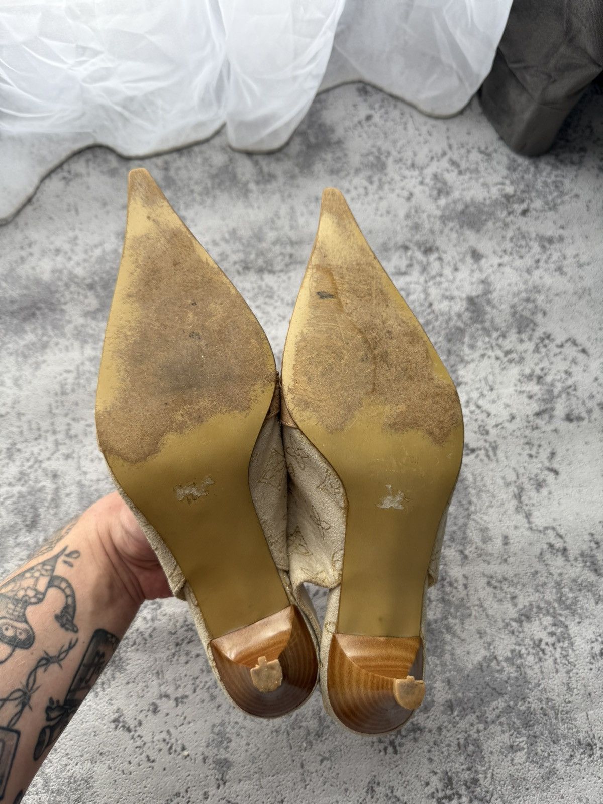 Louis Vuitton Archive Louis Vuitton Ostrich Vintage Mule Size in Fact 38 Size US 8 / IT 38 - 6 Thumbnail