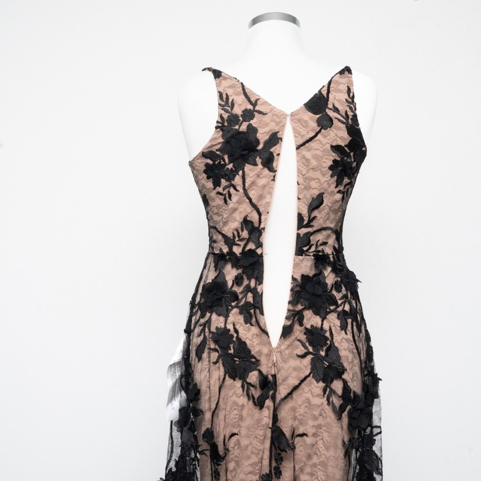 Dress the Population Dress the Population. Sidney Gown . Size S / US 4 / IT 40 - 14 Thumbnail