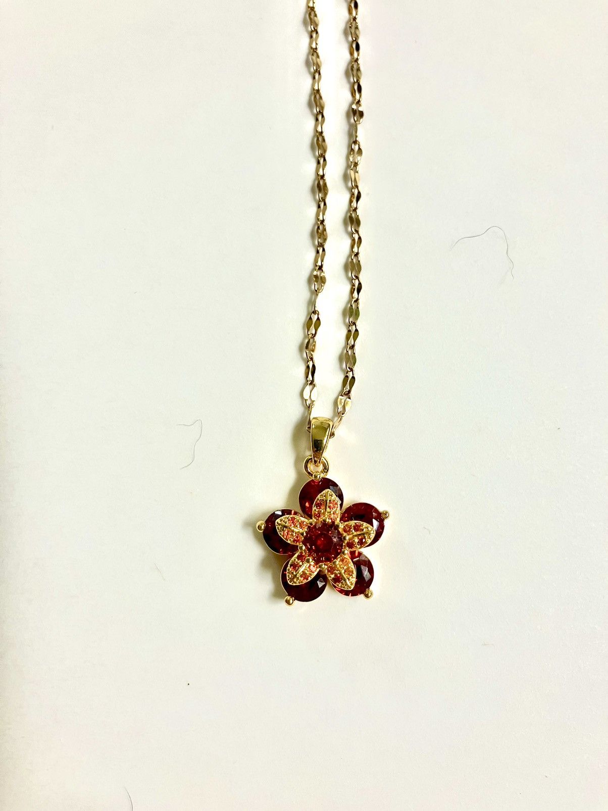 Handmade Gold Red Flower Crystal Star Fidget Necklace Size ONE SIZE - 1 Thumbnail