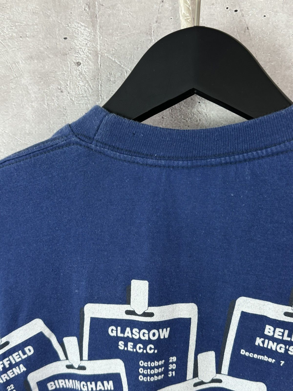Band Tees × Vintage Vintage Cliff Richard 1992 Tour Blue Cotton T-shirt Size US L / EU 52-54 / 3 - 5 Thumbnail