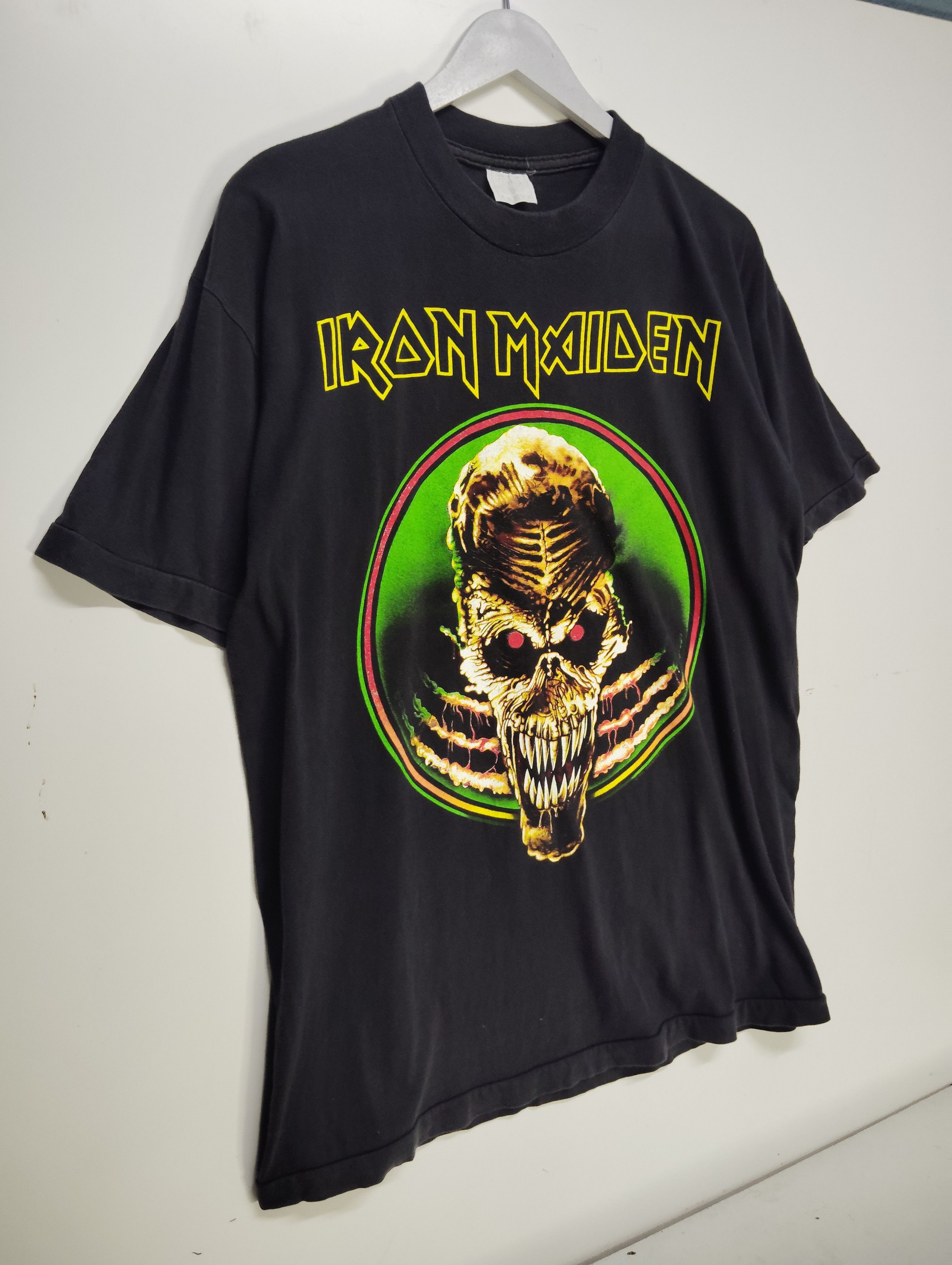 Band Tees × Iron Maiden × Vintage Vintage Iron Maiden ; Fear Of The Dark Tour 92 Size US XL / EU 56 / 4 - 2 Thumbnail
