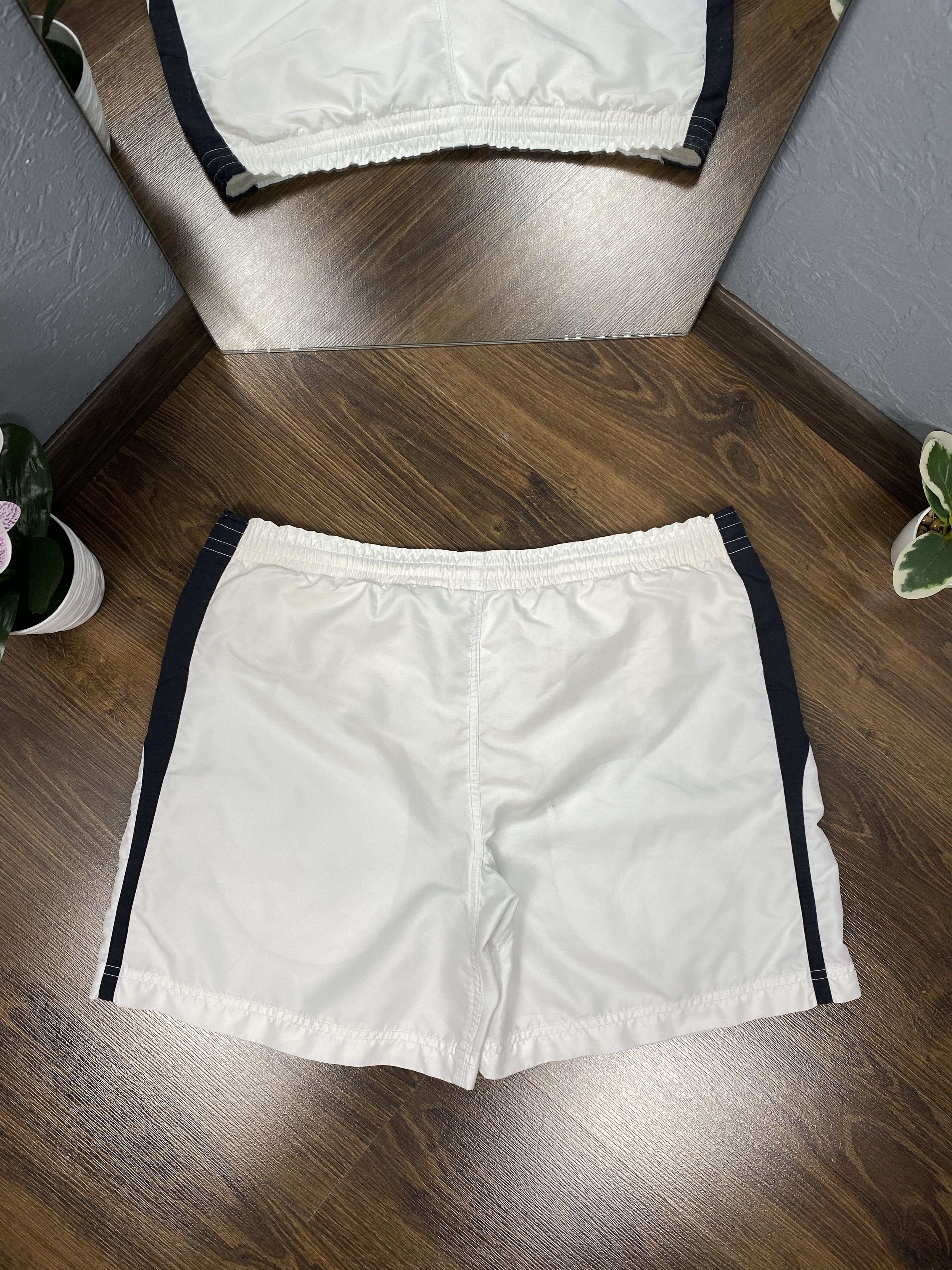 Nike Nike Team 90s Vintage Mens Nylon Shorts Size US 30 / EU 46 - 7 Thumbnail