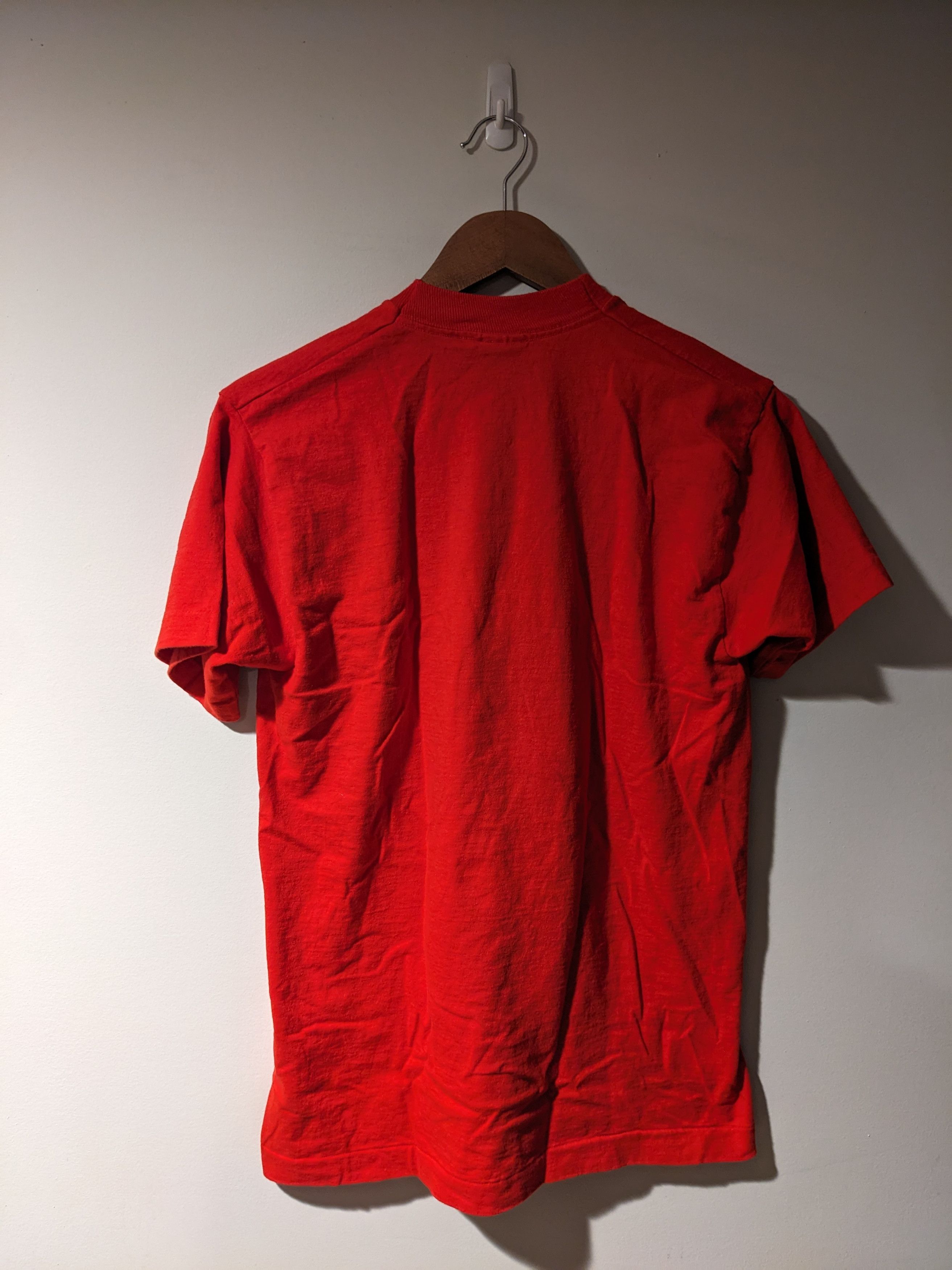 Vintage Vintage 1995 Annie The 20th Anniversary Red Medium T-Shirt Size US M / EU 48-50 / 2 - 5 Thumbnail