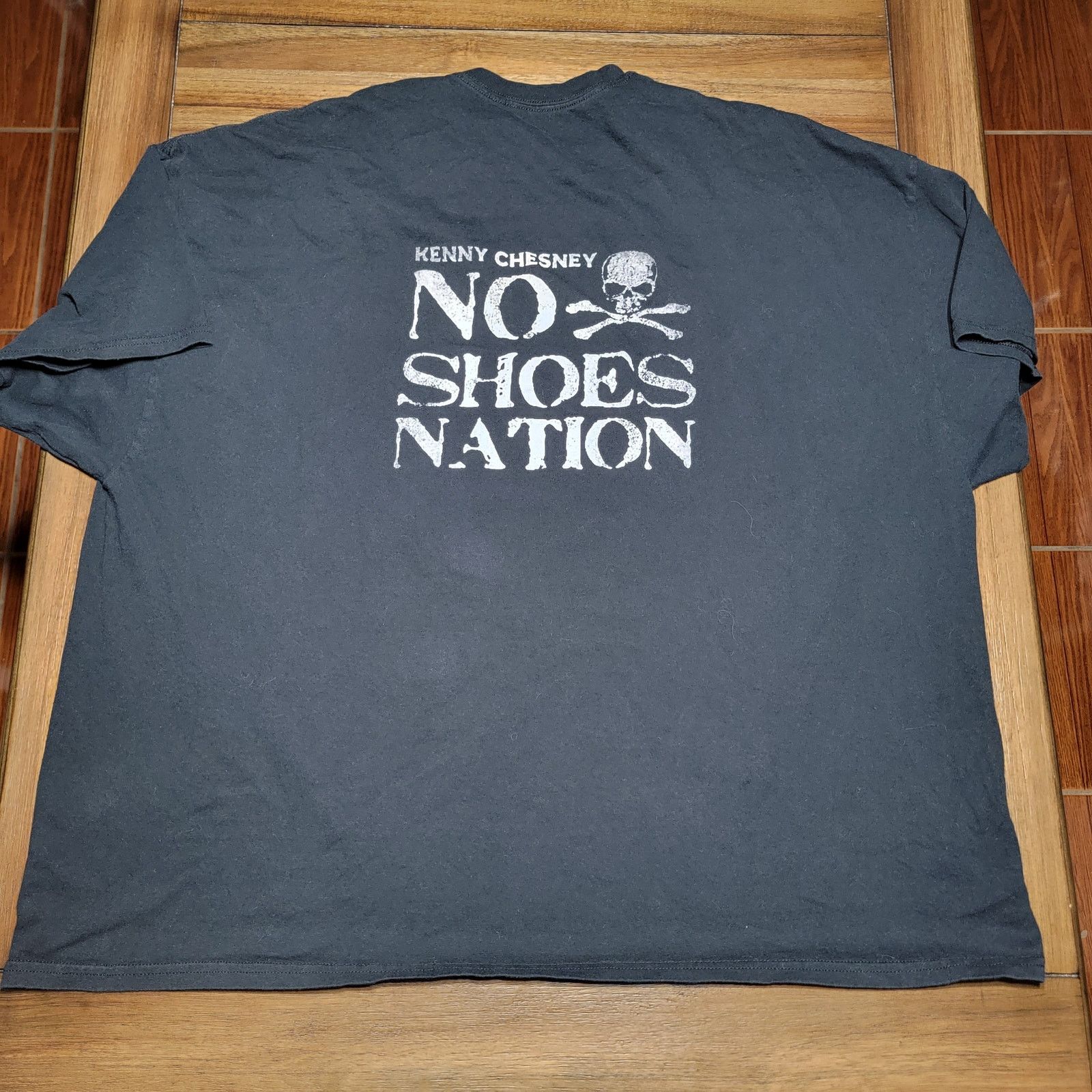 Other Kenny Chesney Black Unisex Tee "No Shoes Nation" - Size 4XL Size 4XL / US 24-26 - 1 Thumbnail