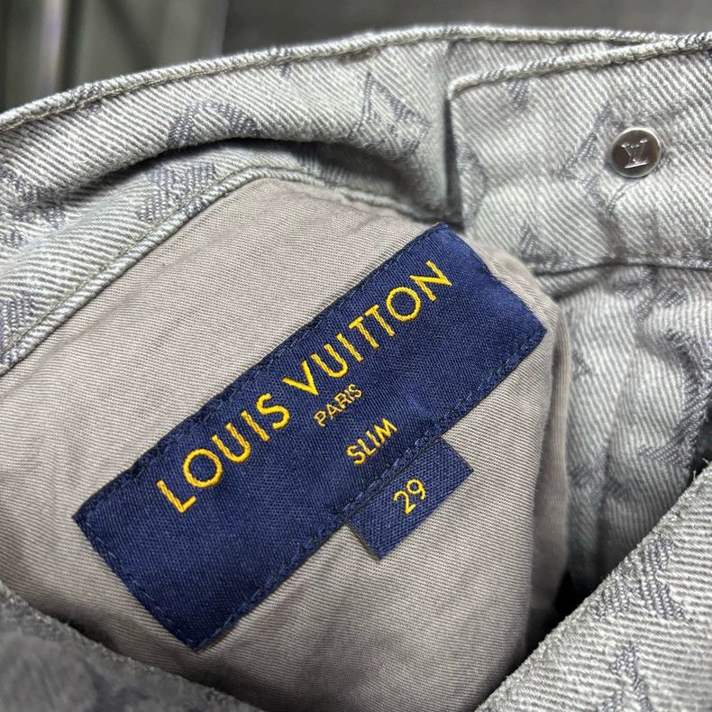 Louis Vuitton Louis Vuitton Gray Solid Full Print Straight Leg Casual Je Size US 29 - 3 Thumbnail