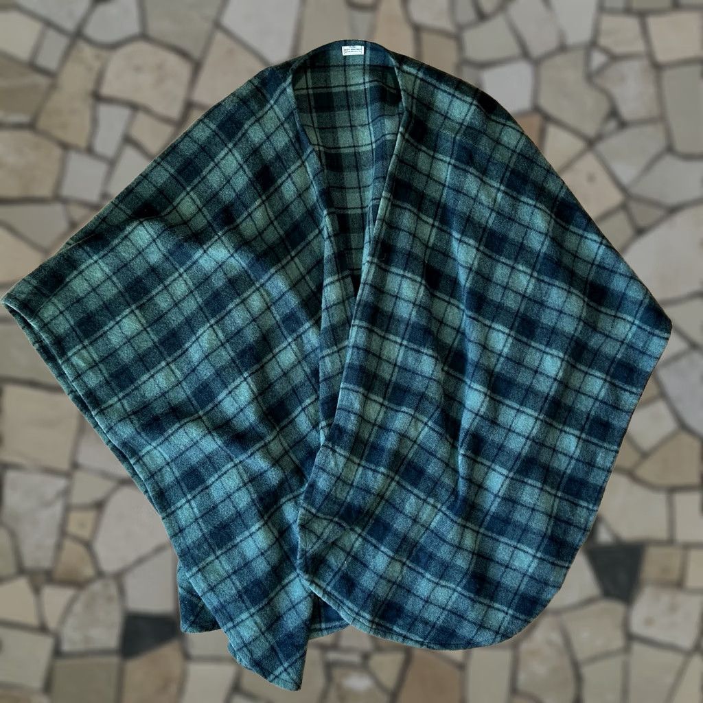 Vintage VINTAGE Texas Body Hangings Wool Plaid Wrap Poncho Cardigan Women’s One Size Size ONE SIZE - 1 Thumbnail