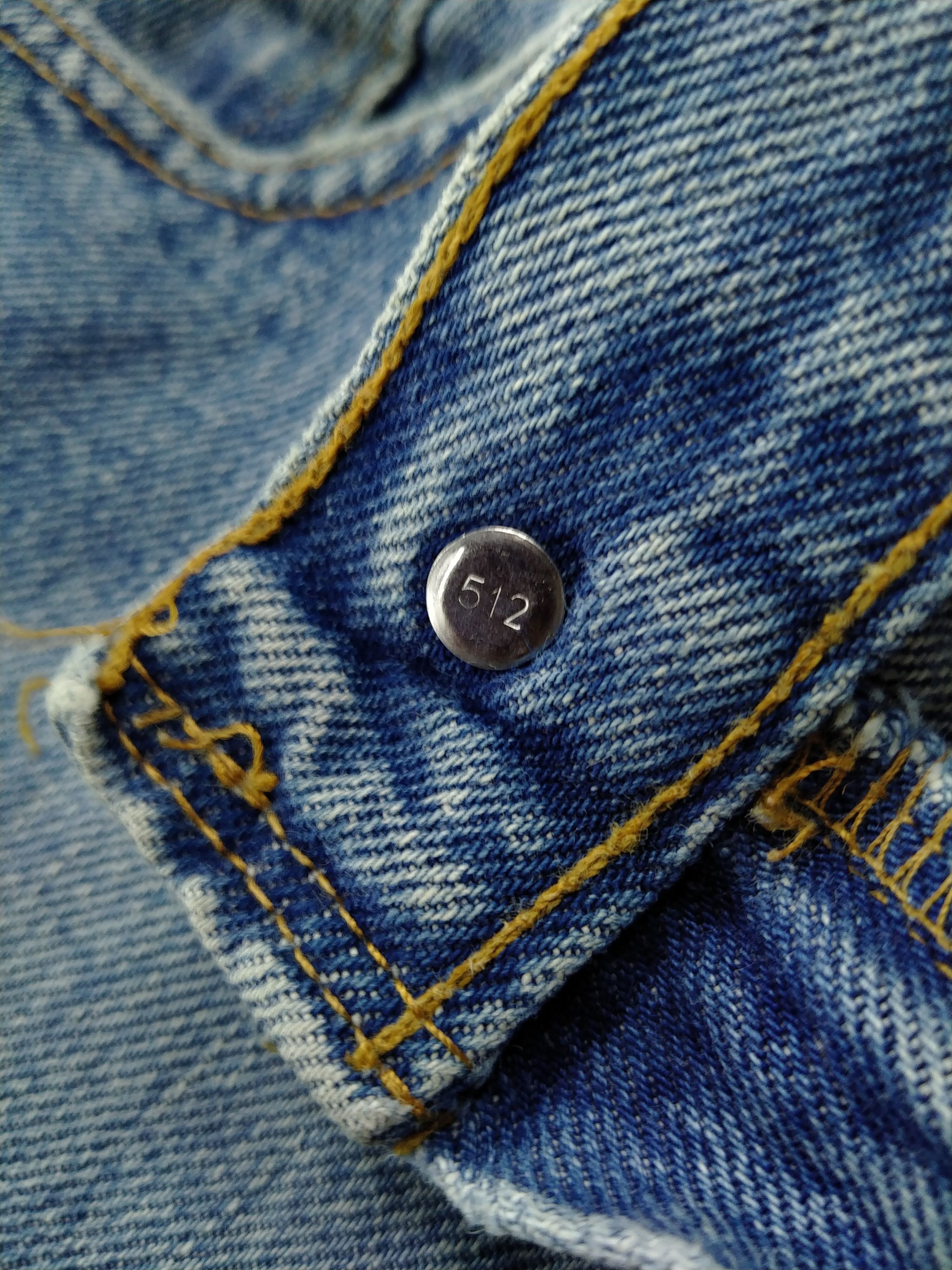 Levi's 90s Faded Blue Vintage Levi's 550 USA 34x29.5 Denim JN1031 Size US 34 / EU 50 - 7 Thumbnail