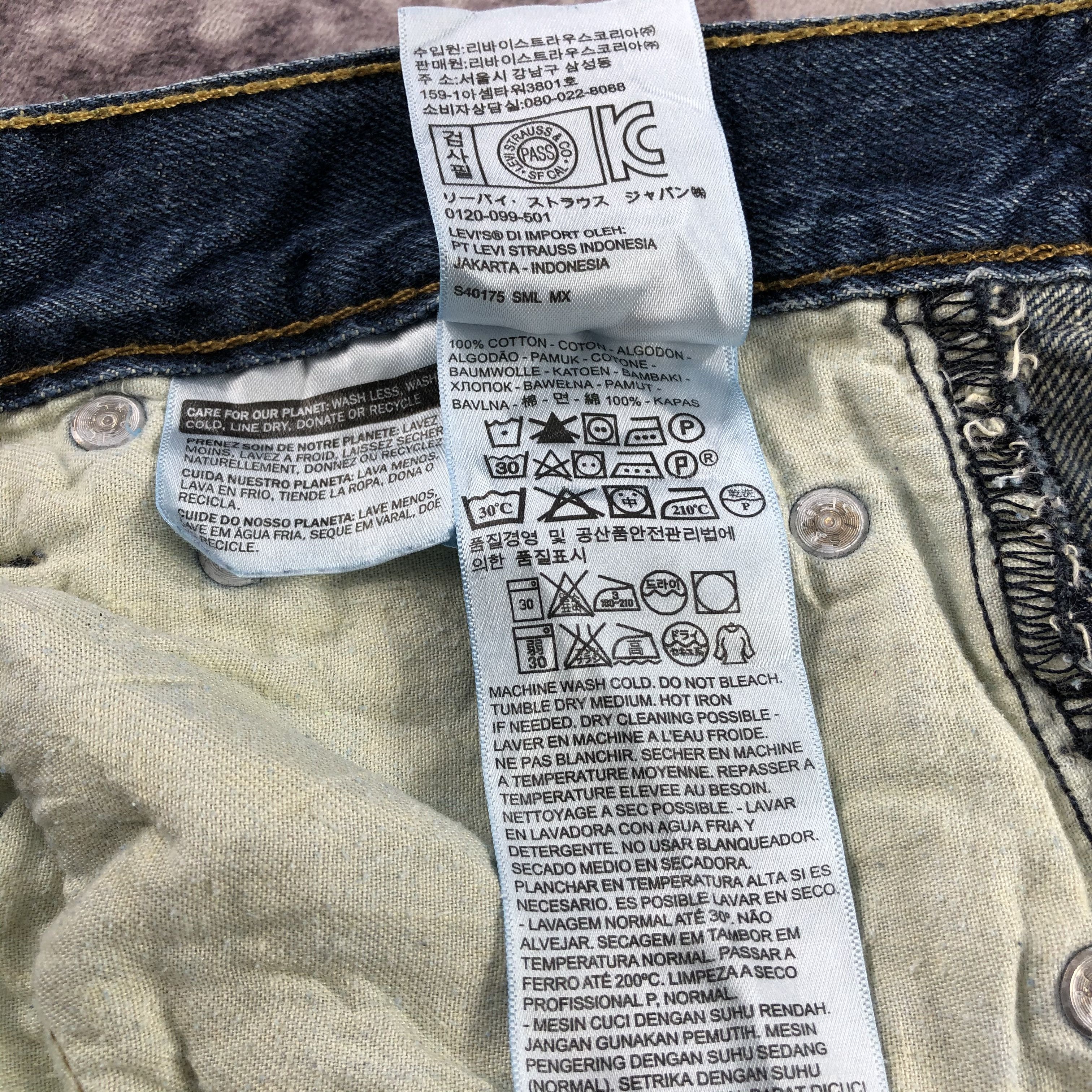 Levi's × Vintage Vintage Blue Wash Levis 569 Jeans-JM3069 Size US 37 - 13 Thumbnail