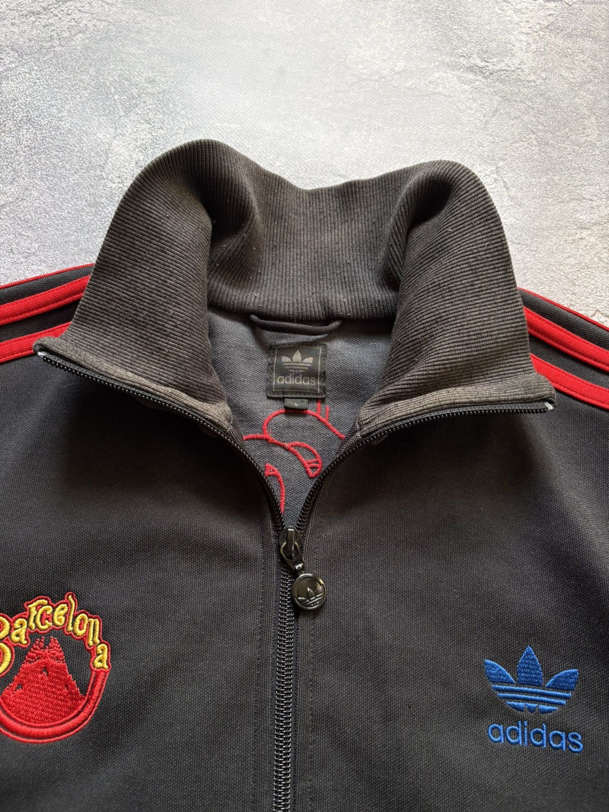 Adidas Vintage 00s Adidas OG Barcelona City Y2K Retro Track Jacket Size US L / EU 52-54 / 3 - 7 Thumbnail