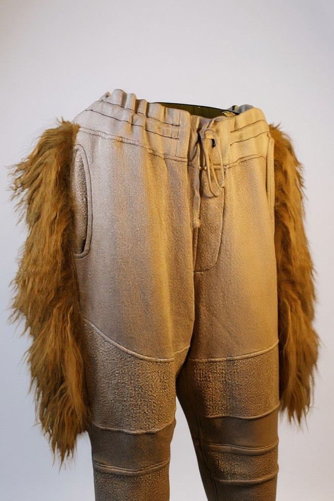 Other Custom-made Natural-Fabric Joggers with real mongolian fur Size US 32 / EU 48 - 2 Thumbnail