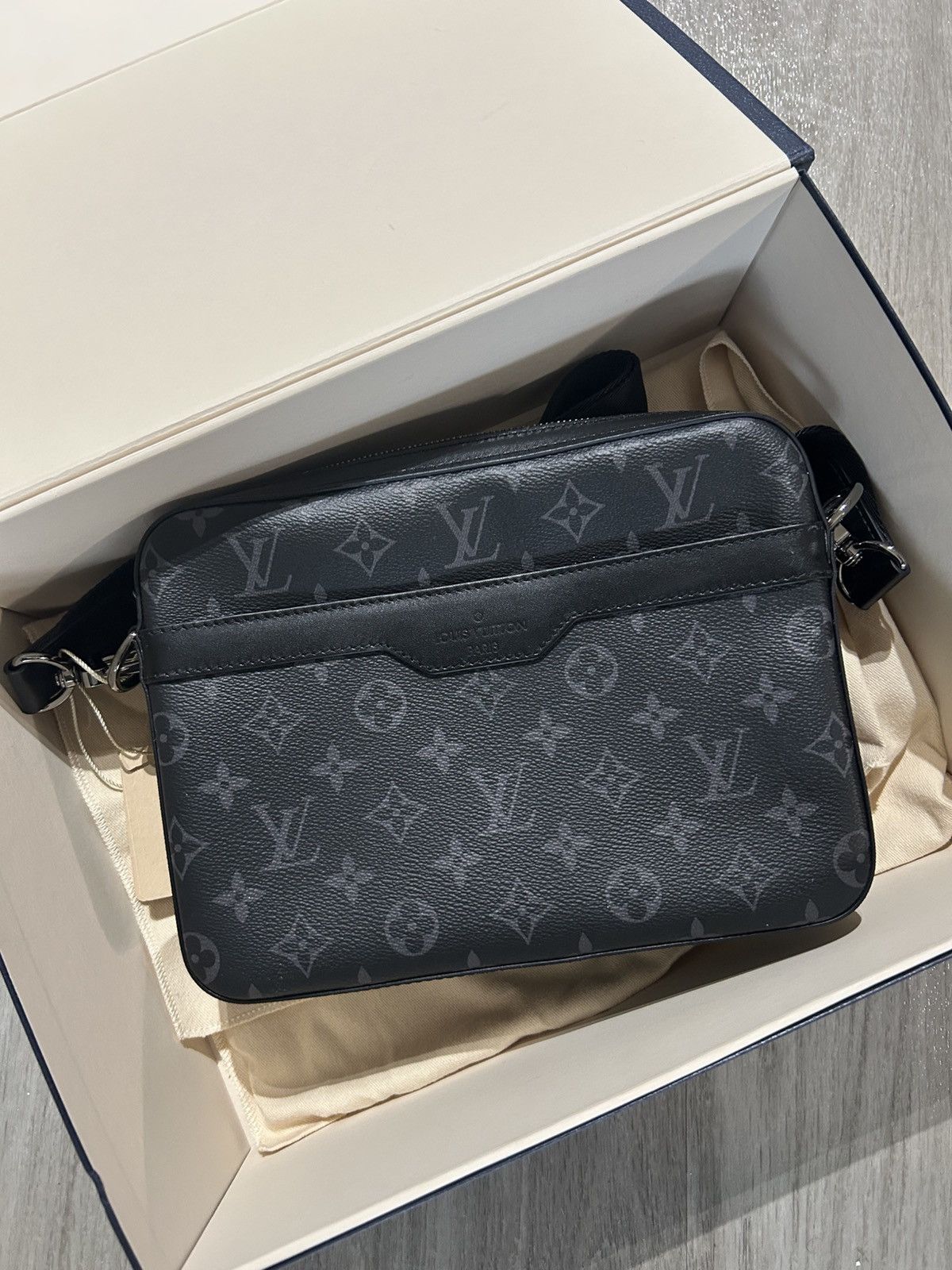 Louis Vuitton Louis vuitton trio messenger bag crossbody monogram eclipse Size ONE SIZE - 15 Thumbnail