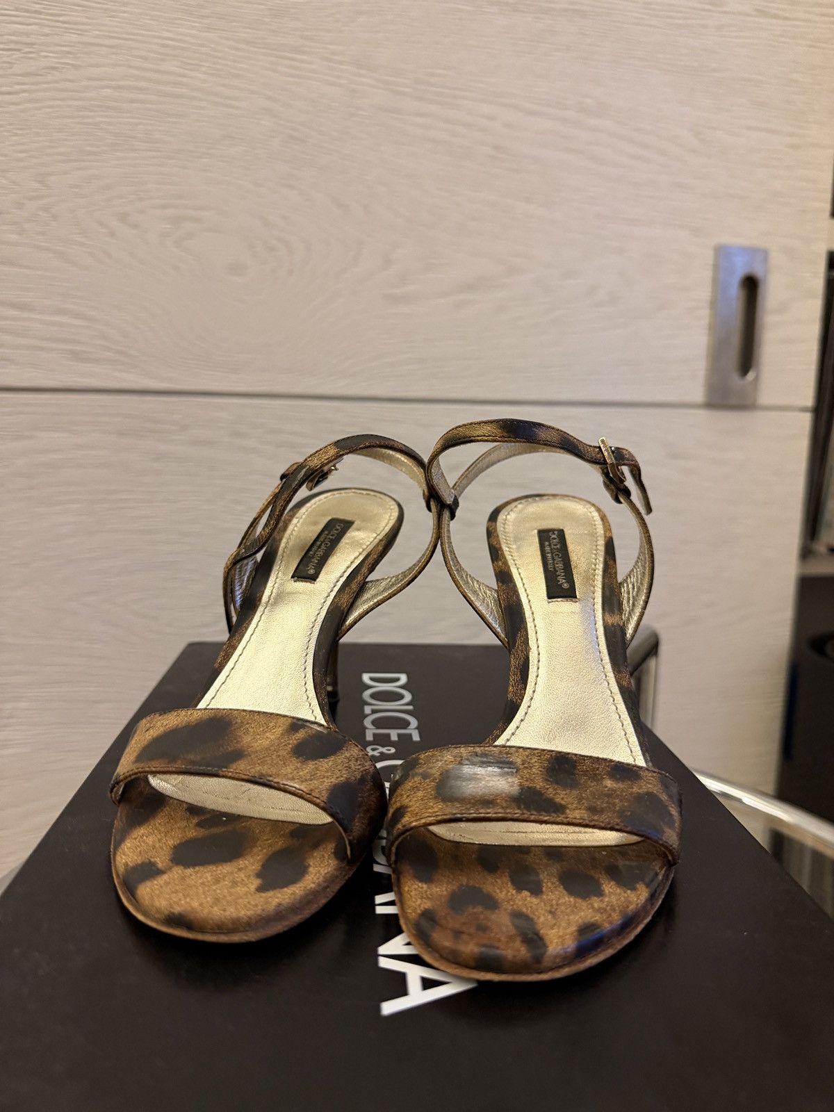 Dolce & Gabbana Dolce & Gabbana Leopard patent leather sandal Size US 5 / IT 35 - 3 Thumbnail