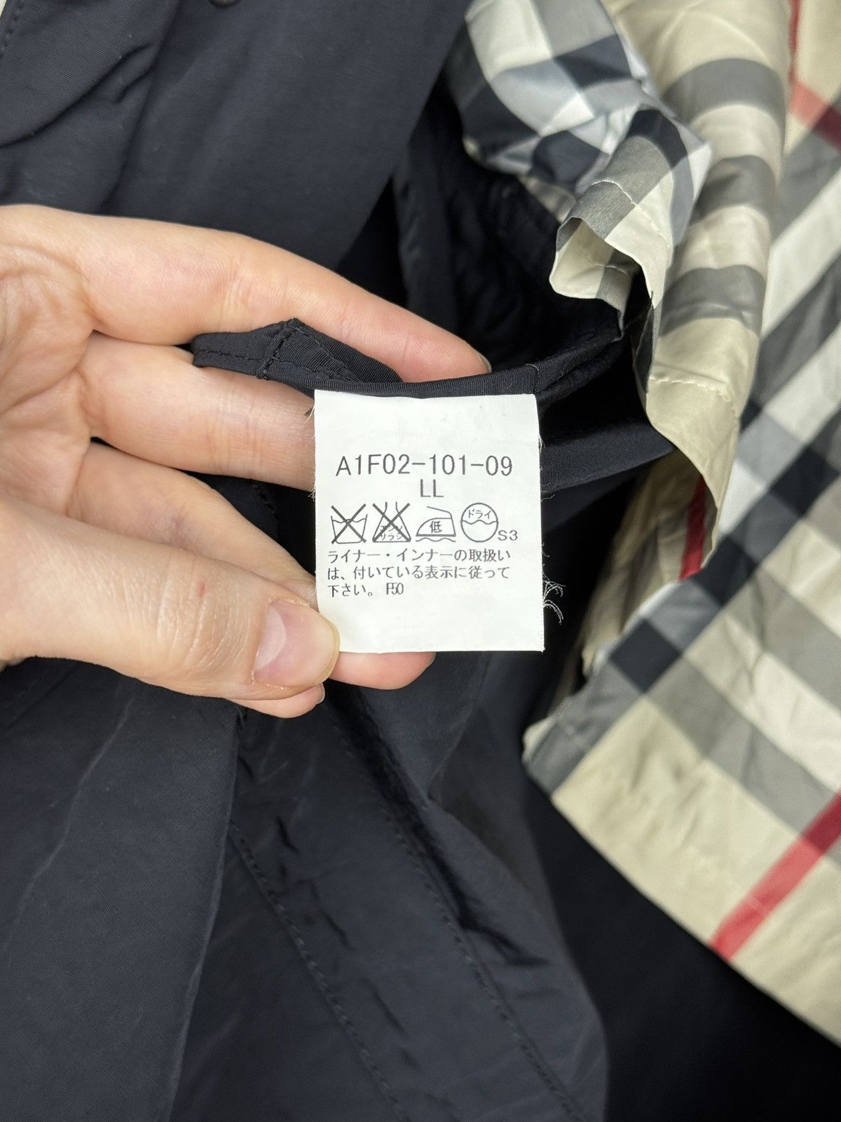 Burberry Burberry London Japan Blue label nylon multipocket jacket LL Size US L / EU 52-54 / 3 - 14 Thumbnail