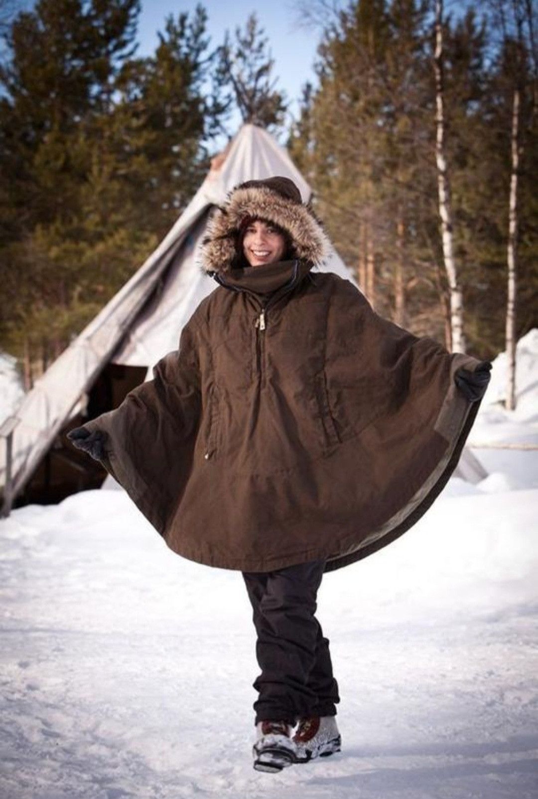 Fjallraven Luhkka Cape Jacket G-1000 Waxed Fur Hood Olive Poncho Size US S / EU 44-46 / 1 - 4 Thumbnail