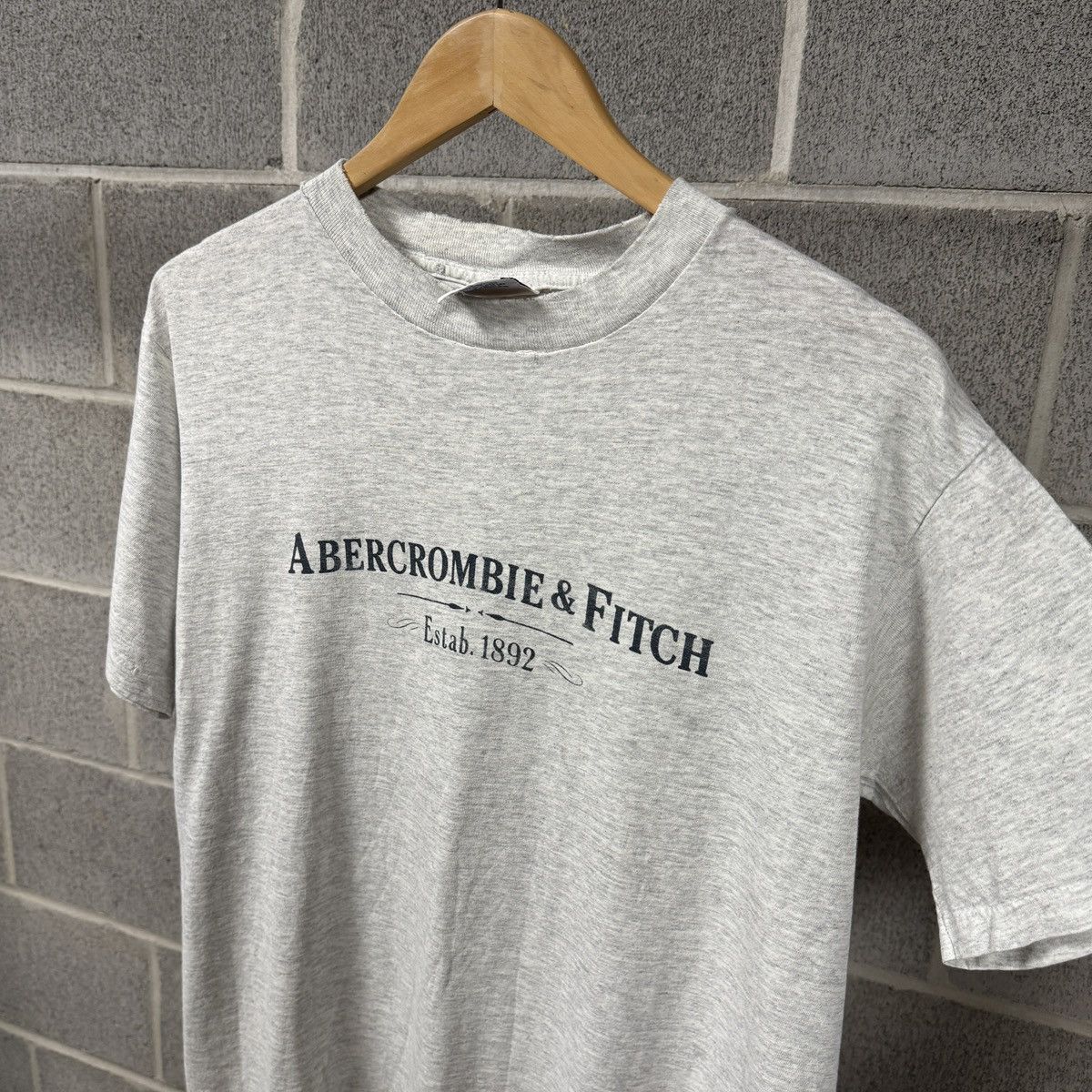 Abercrombie & Fitch 90s Thrashed Faded Distressed Abercrombie & Fitch Logo Shirt Size US L / EU 52-54 / 3 - 4 Thumbnail