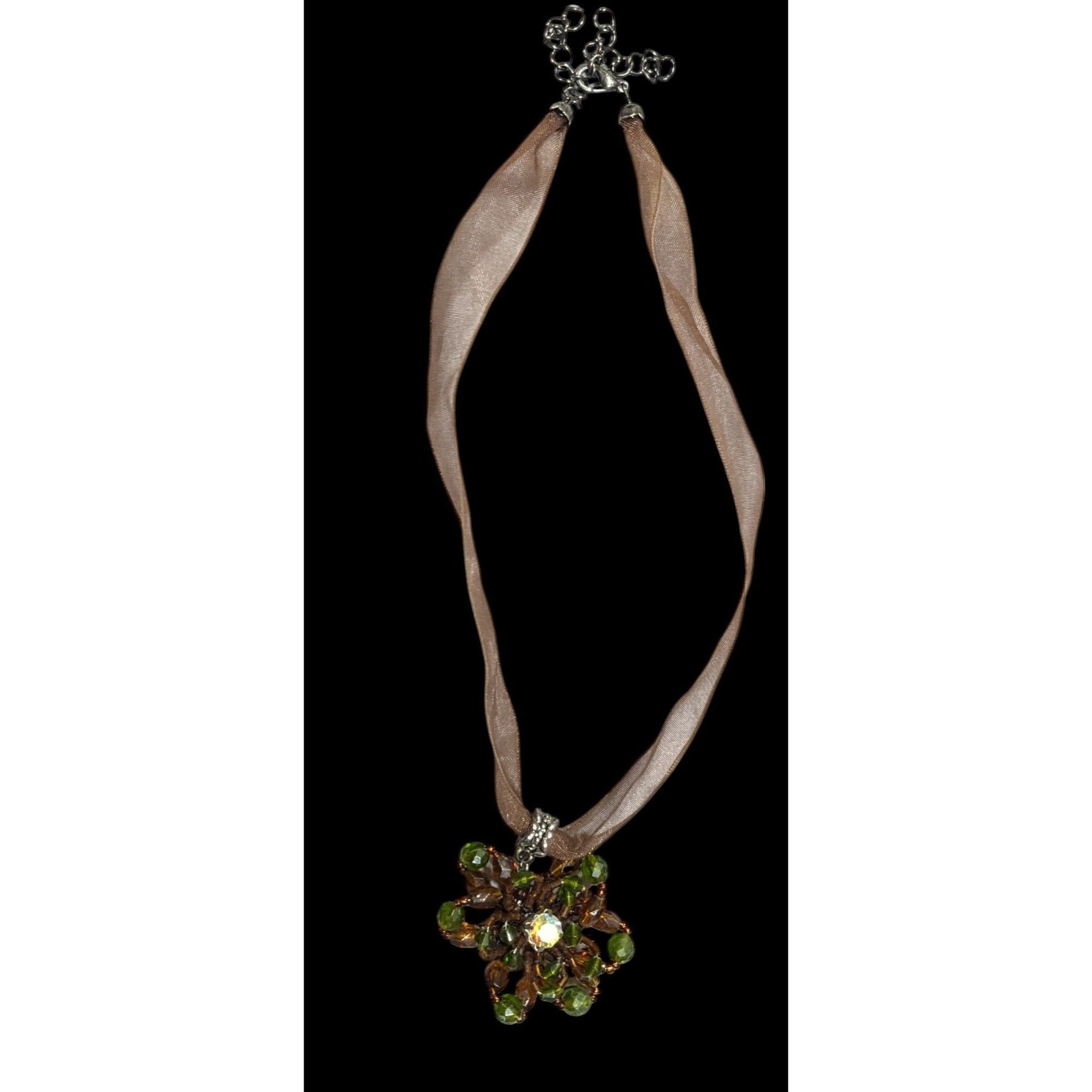 Other Fairycore Handmade Beaded Flower Pendant Necklace Size ONE SIZE - 1 Thumbnail