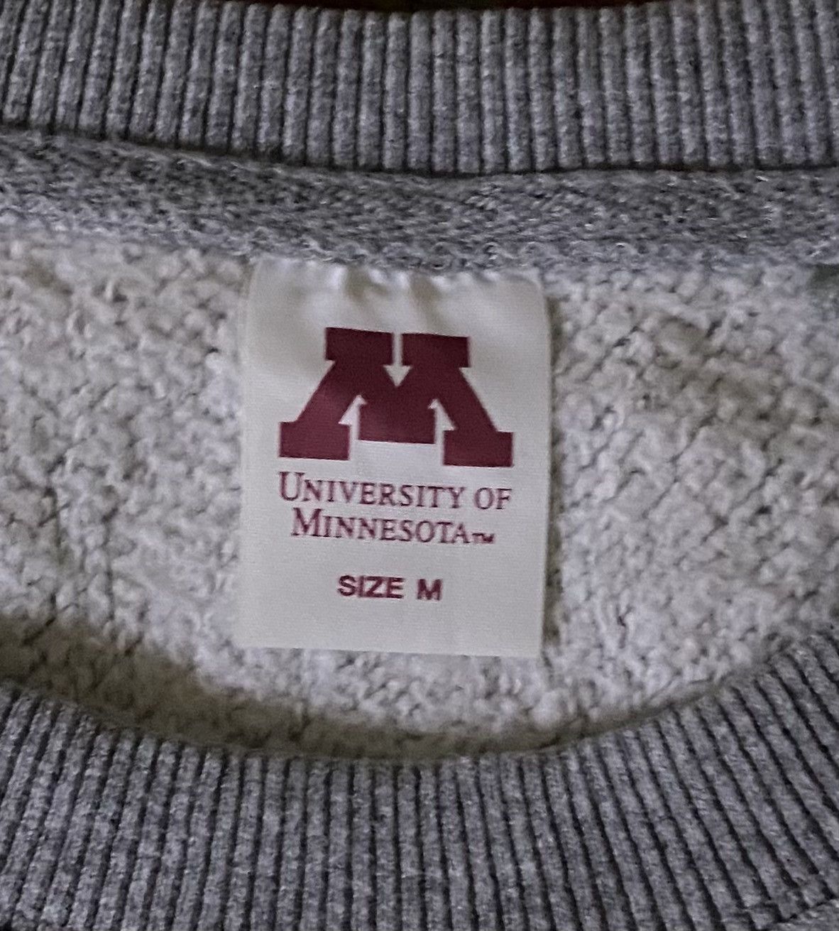 Japanese Brand × Vintage UNIVERSITY OF MINNESOTA X Gu Big Logo Sweatshirt Size US M / EU 48-50 / 2 - 6 Thumbnail