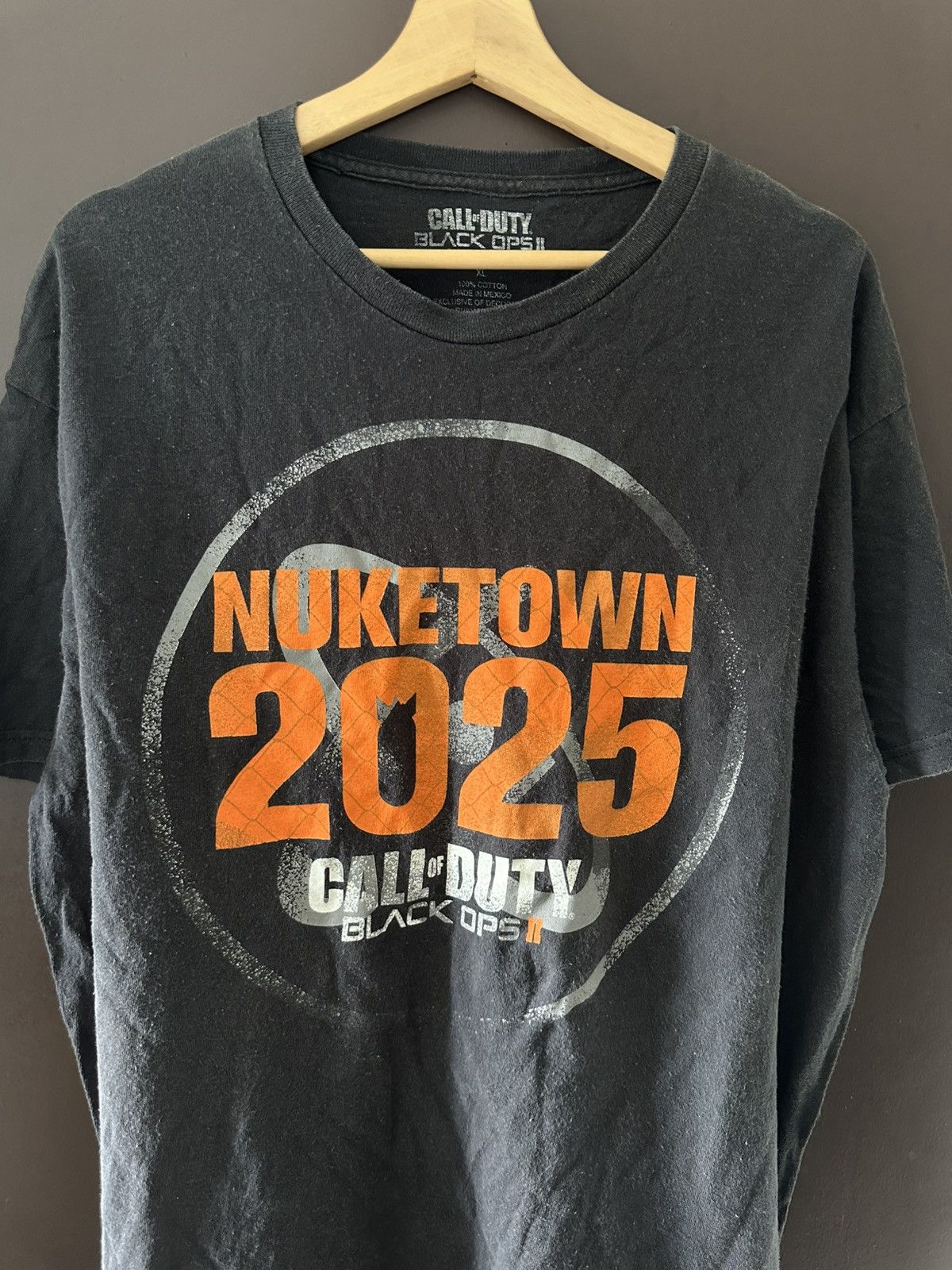 Playstation × Vintage Vintage 2012 Call Of Duty “Nuketown 2025” Video Game T-Shirt Size US XL / EU 56 / 4 - 3 Thumbnail