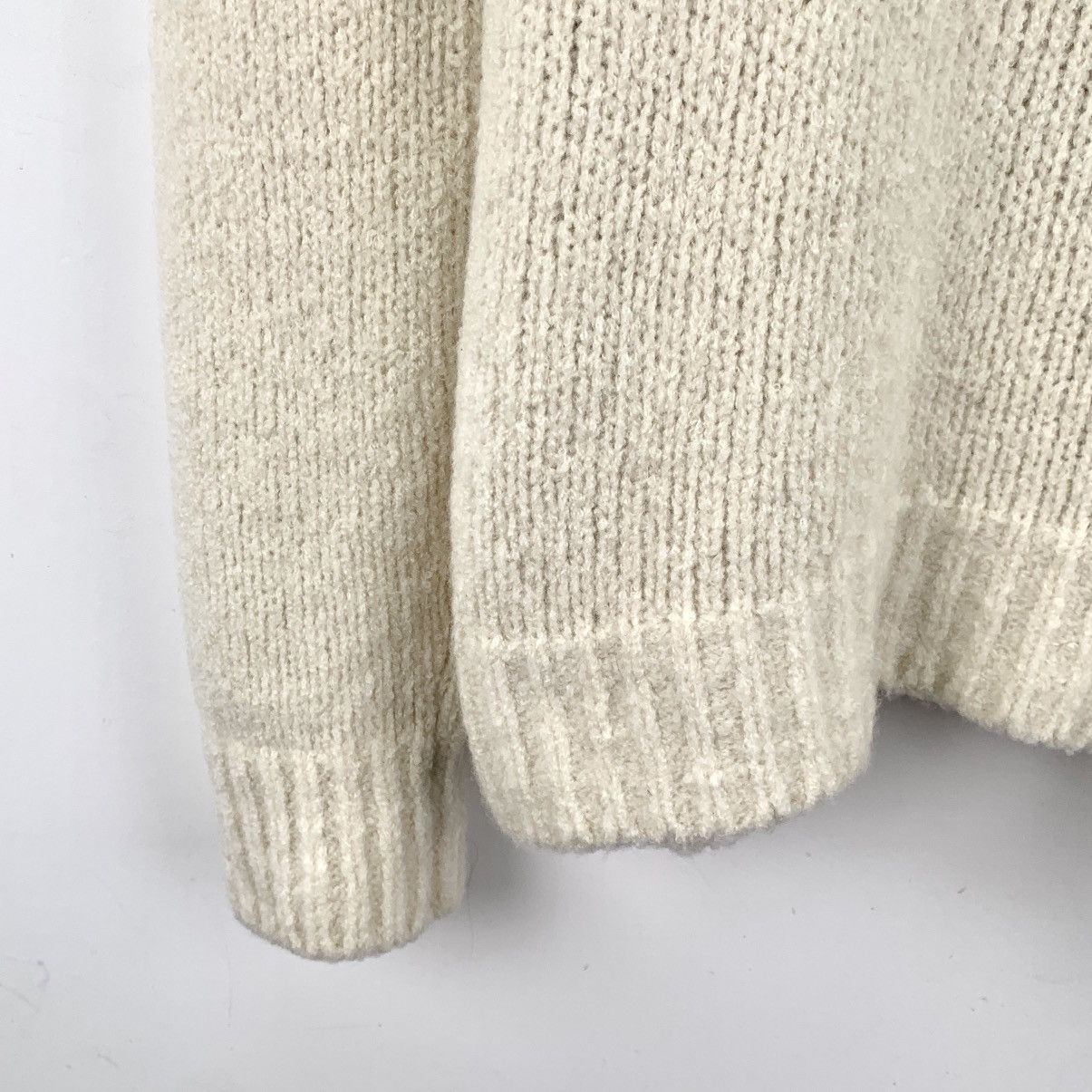 Louis Vuitton Louis Vuitton Off-white Wool Long Sleeve Knit Sweater K26WX Size M / US 6-8 / IT 42-44 - 6 Thumbnail