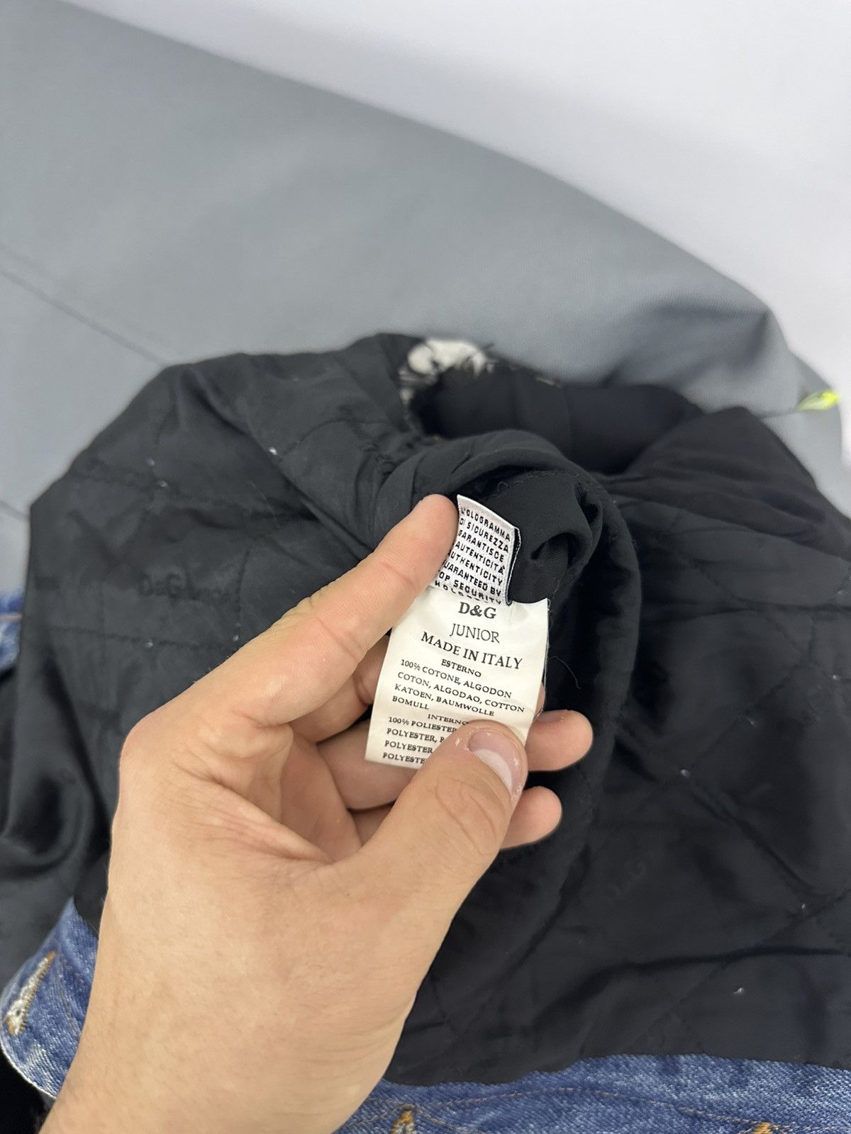 Dolce & Gabbana Dolce Gabbana Vintage 90s Denim Jacket Made in Italy Size M / US 6-8 / IT 42-44 - 13 Thumbnail