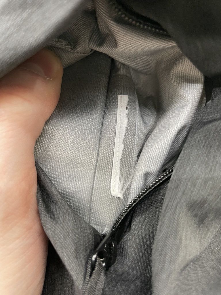 Arc'teryx ARCTERYX Codetta Cinch Long Gore Tex Jacket Coat Size S / US 4 / IT 40 - 20 Thumbnail