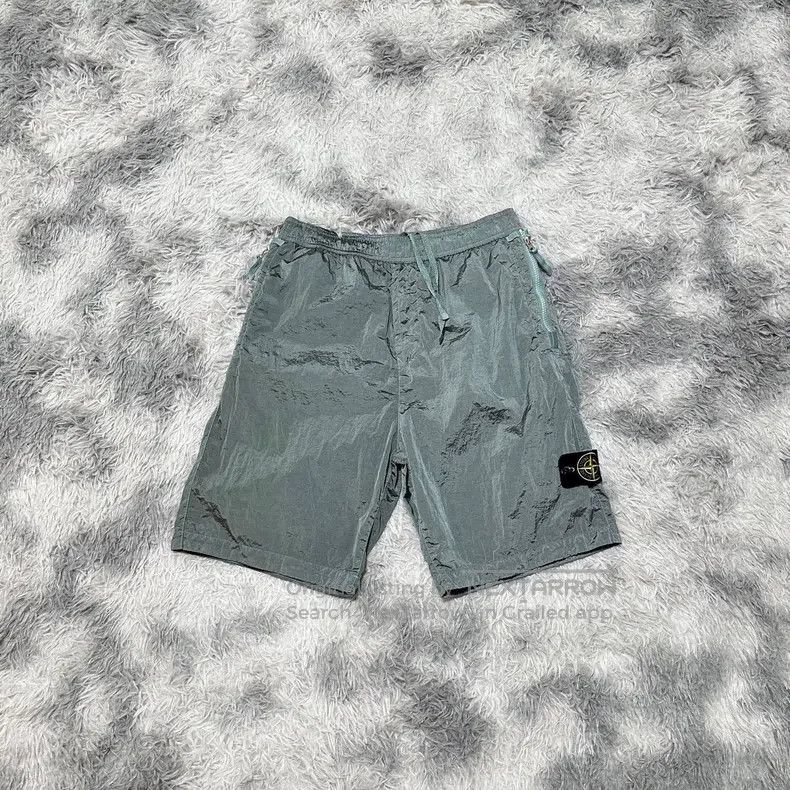 Stone Island Stone Island Metal nylon shorts light blue Size US 31 - 1 Thumbnail