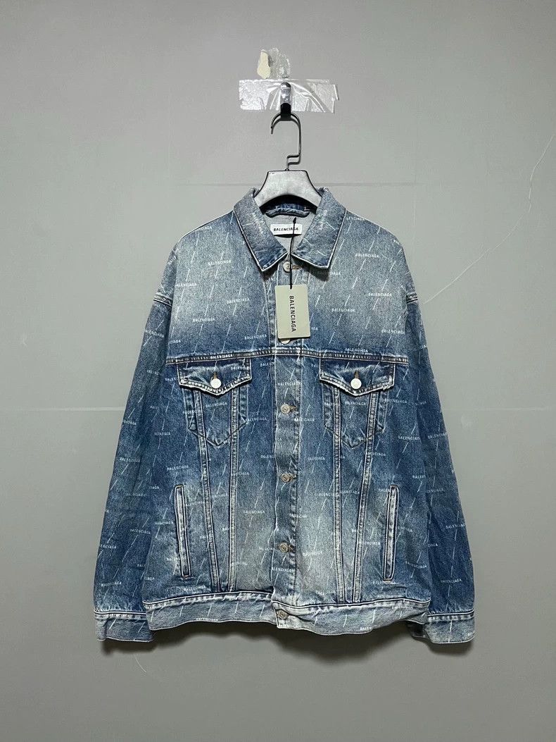 Balenciaga Balenciaga Logo Printed Denim Jacket Size US M / EU 48-50 / 2 - 1 Thumbnail