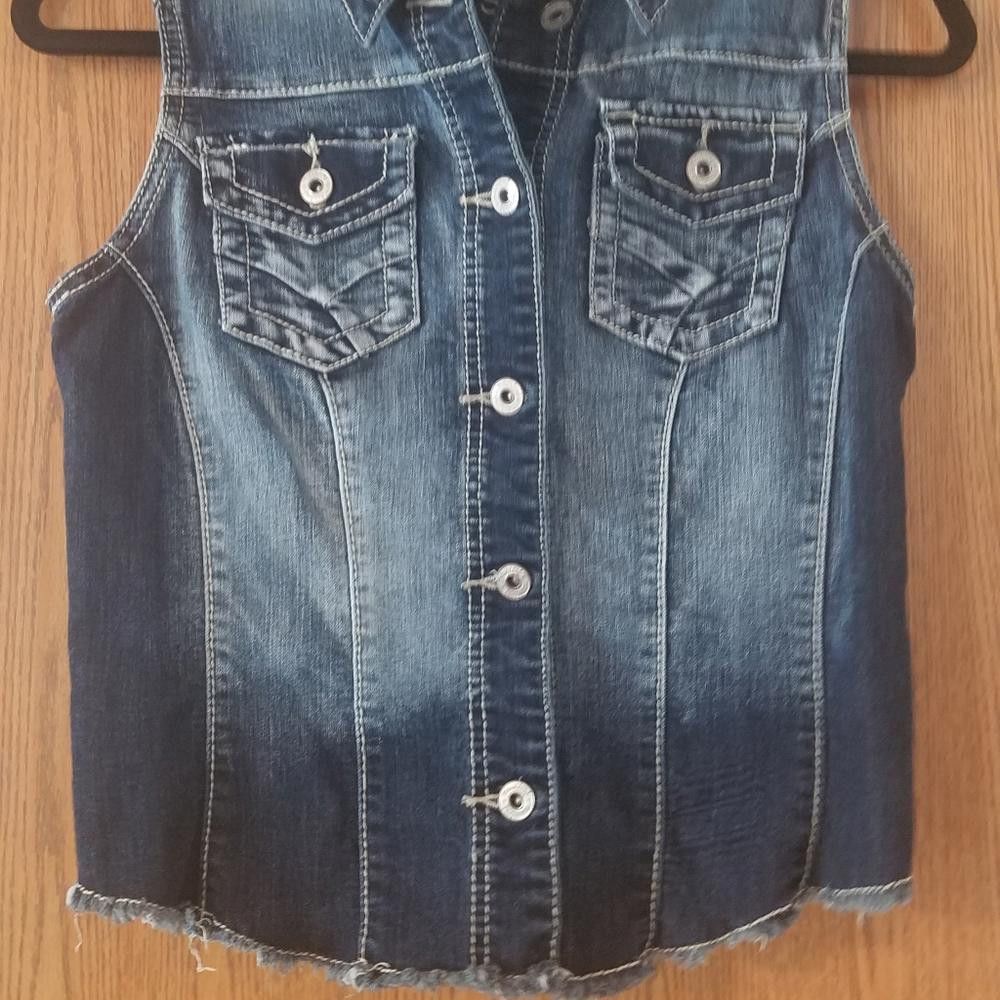 Designer Maurices Denim Vest Size Small Size S / US 4 / IT 40 - 2 Thumbnail