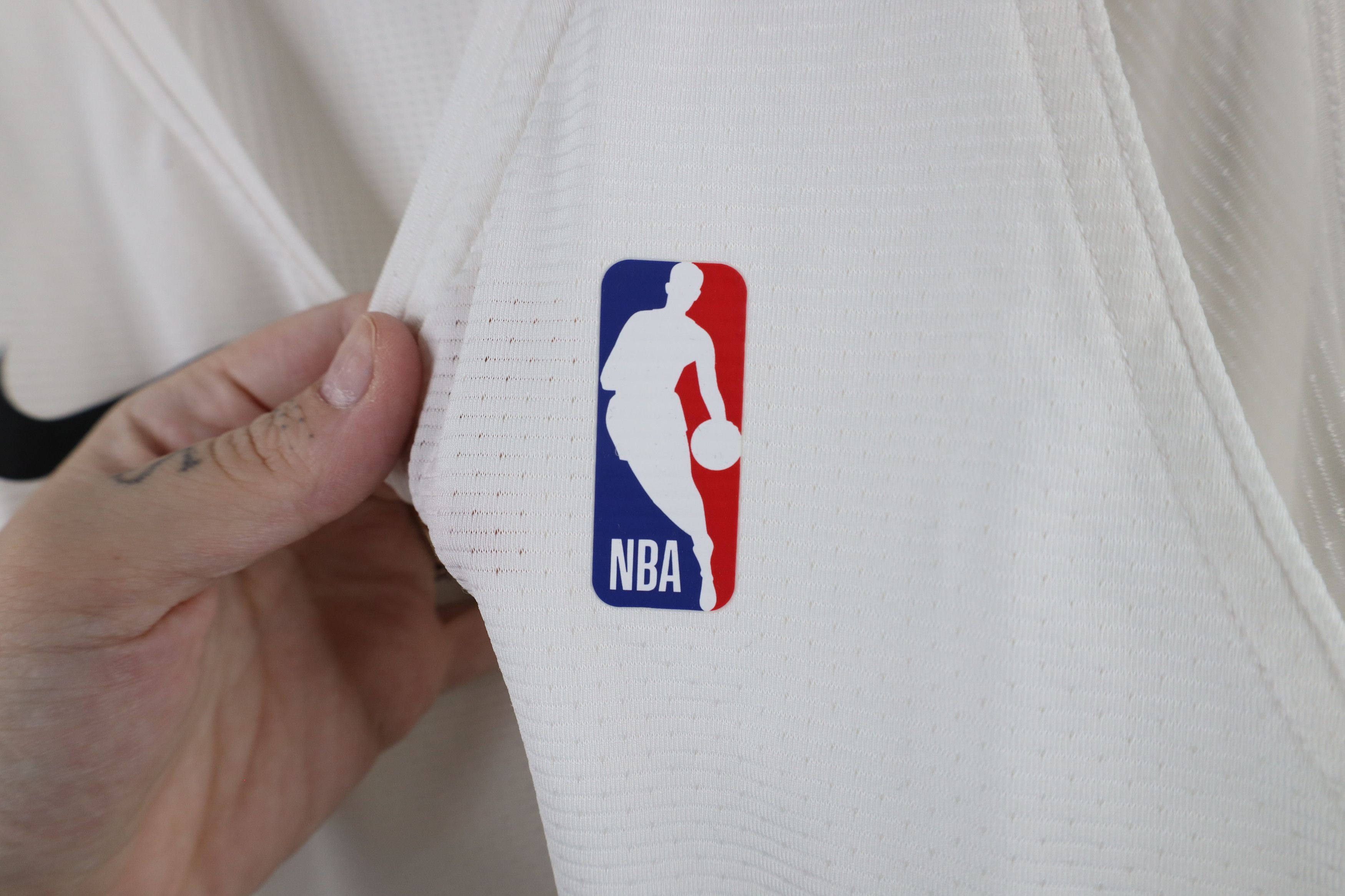 Nike × Vintage Nike Pro Issue Compression Training Tank Top T-Shirt White Size US XL / EU 56 / 4 - 5 Thumbnail