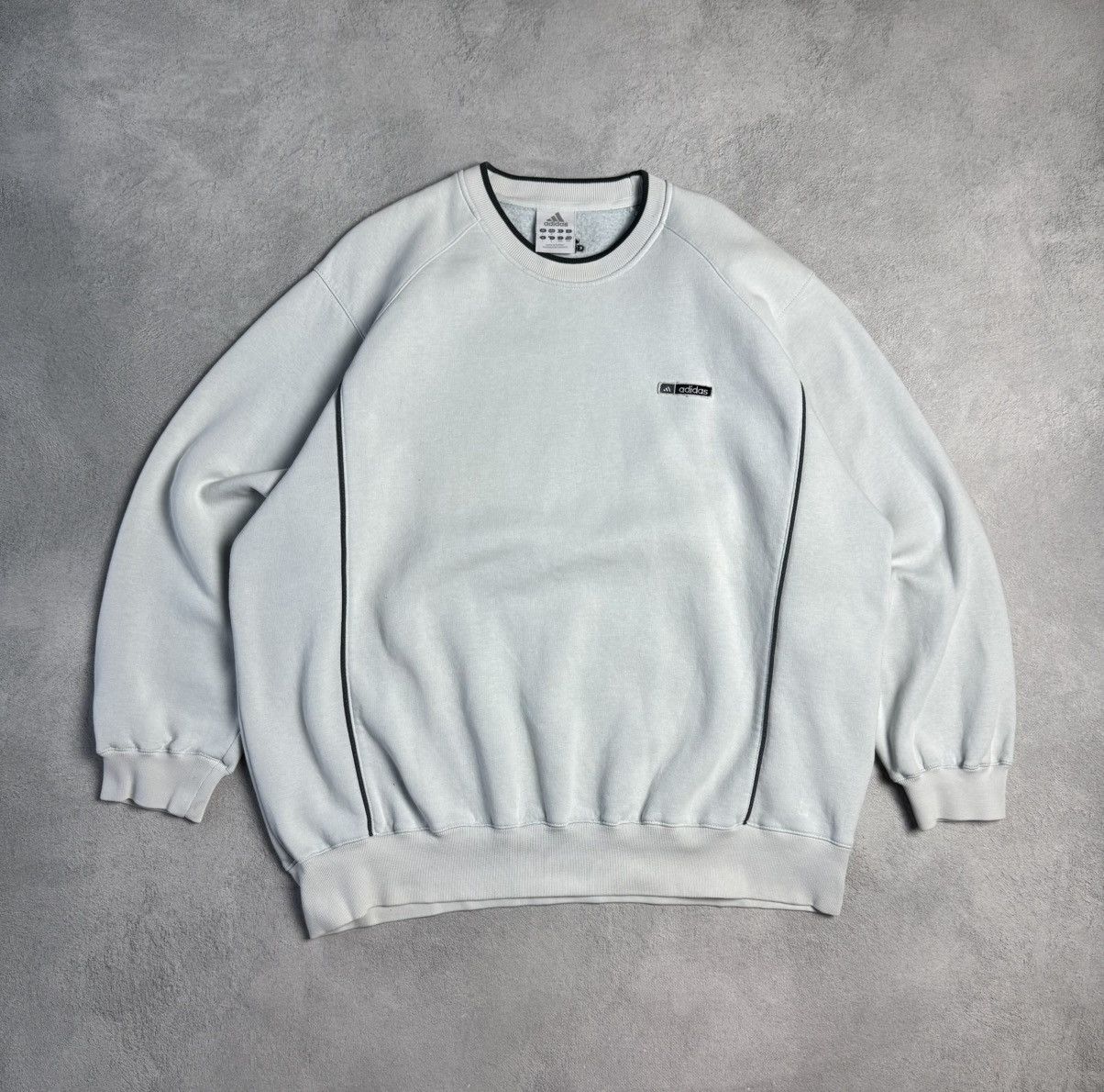 Adidas Vintage 00s Adidas Small Logo Cotton Crewneck Sweatshirt Size US L / EU 52-54 / 3 - 1 Thumbnail