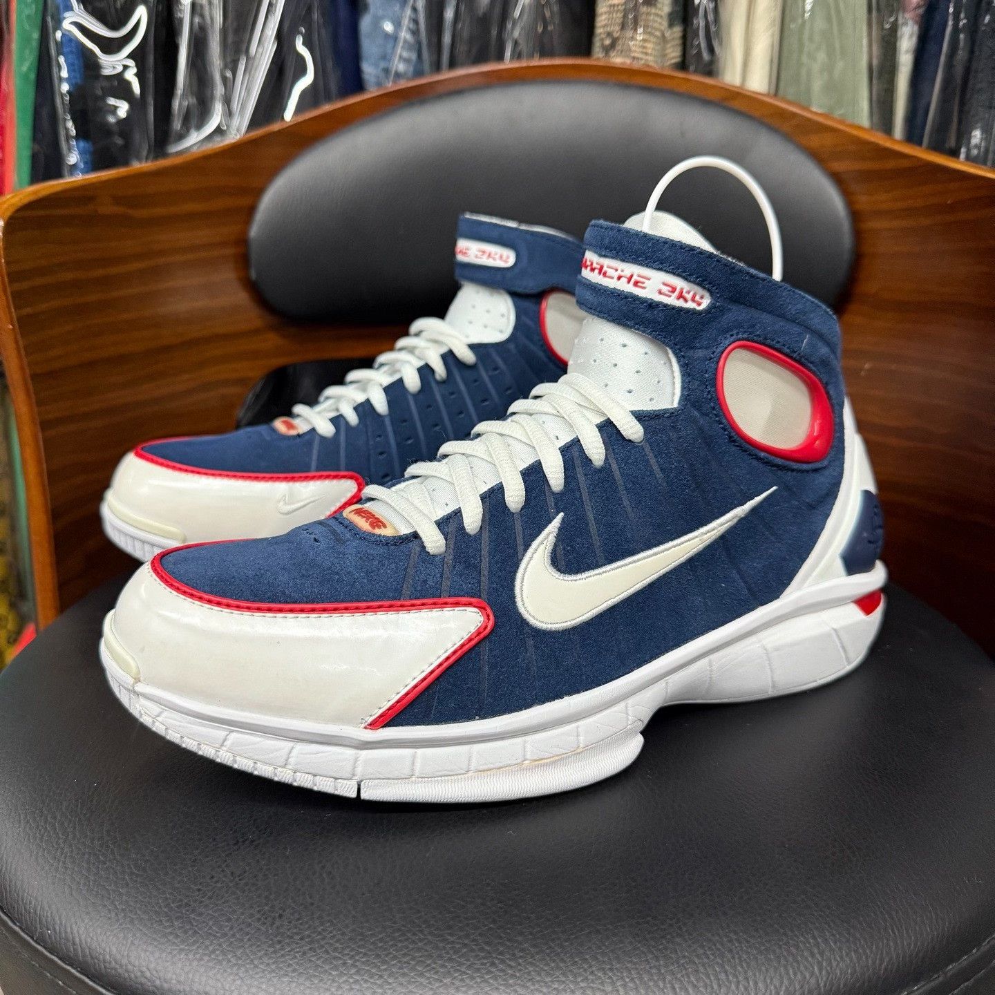 Nike Nike KOBE Blue Lowtop Sneakers 9 Men Size US 9 / EU 42 - 1 Thumbnail