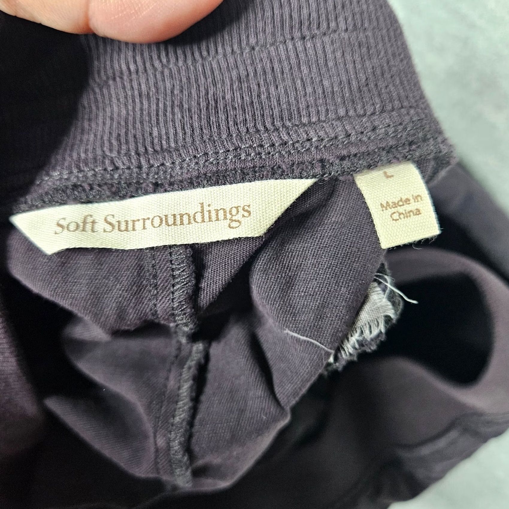 Soft Surroundings Soft Surroundings Pants Women's L Straight Leg Purple Casual Easy Care Machine Washable Size L Regular Rise High Front Flat Front Button Pull On Size 36" / US 14 / IT 50 - 7 Thumbnail