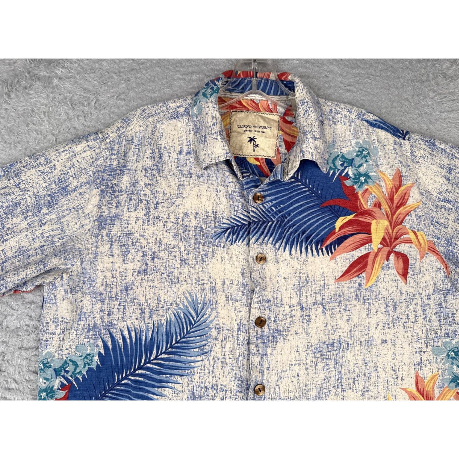 Vintage Island Republic Shirt Men Large Blue Ivory Floral 100% Silk Button Up Hawaiian Size US L / EU 52-54 / 3 - 4 Thumbnail